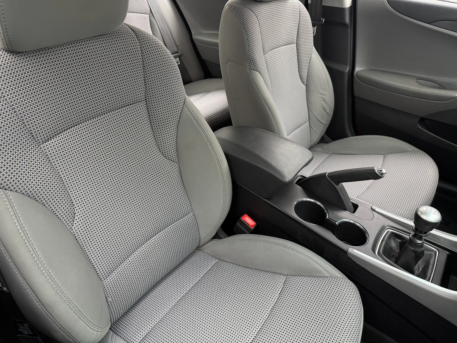 Thumbnail: 2011 Hyundai Sonata - 2