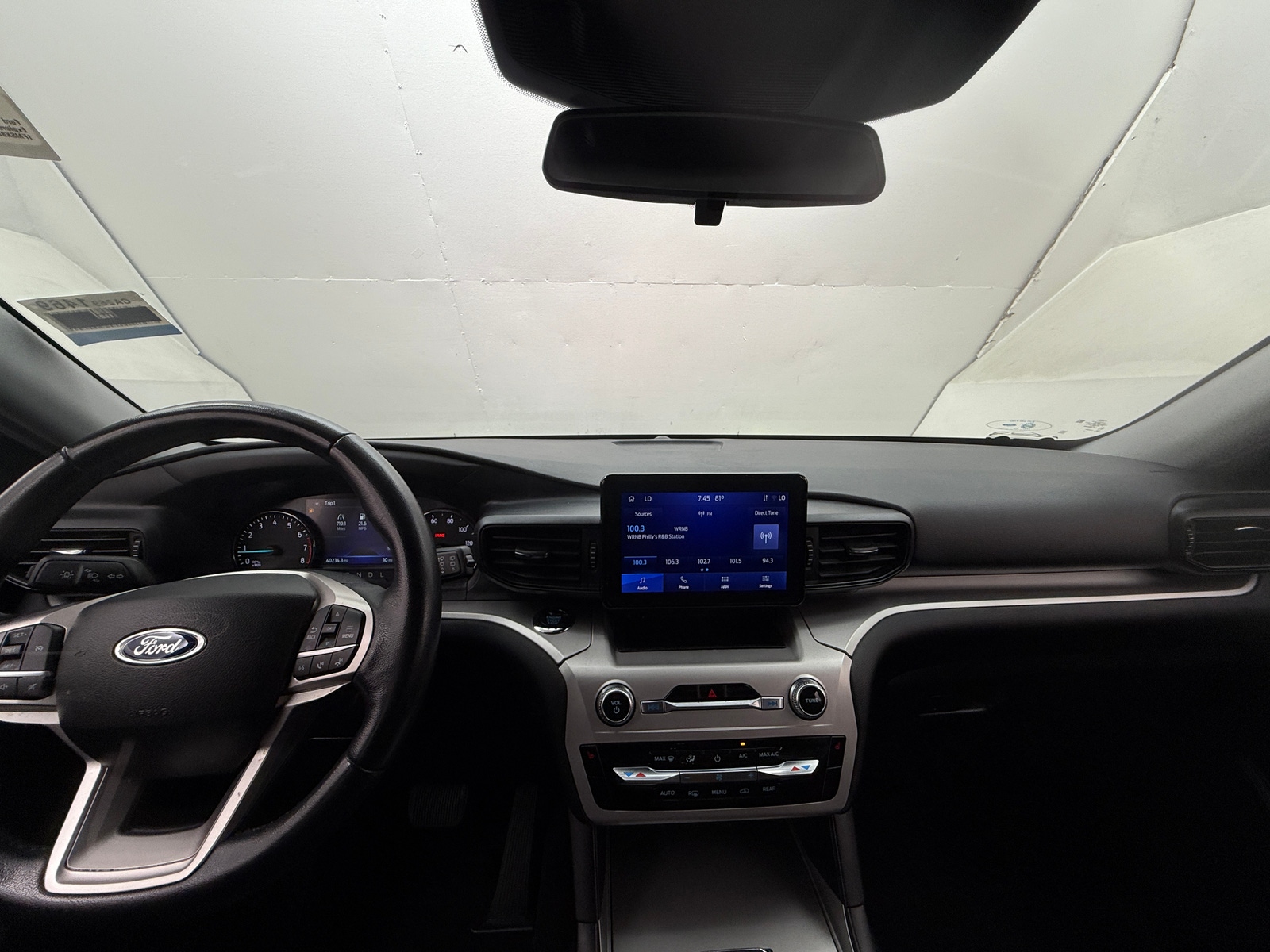 Thumbnail: 2022 Ford Explorer - 3