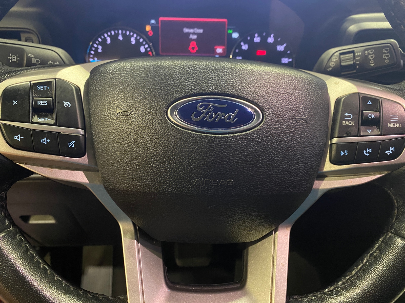 Thumbnail: 2022 Ford Explorer - 5