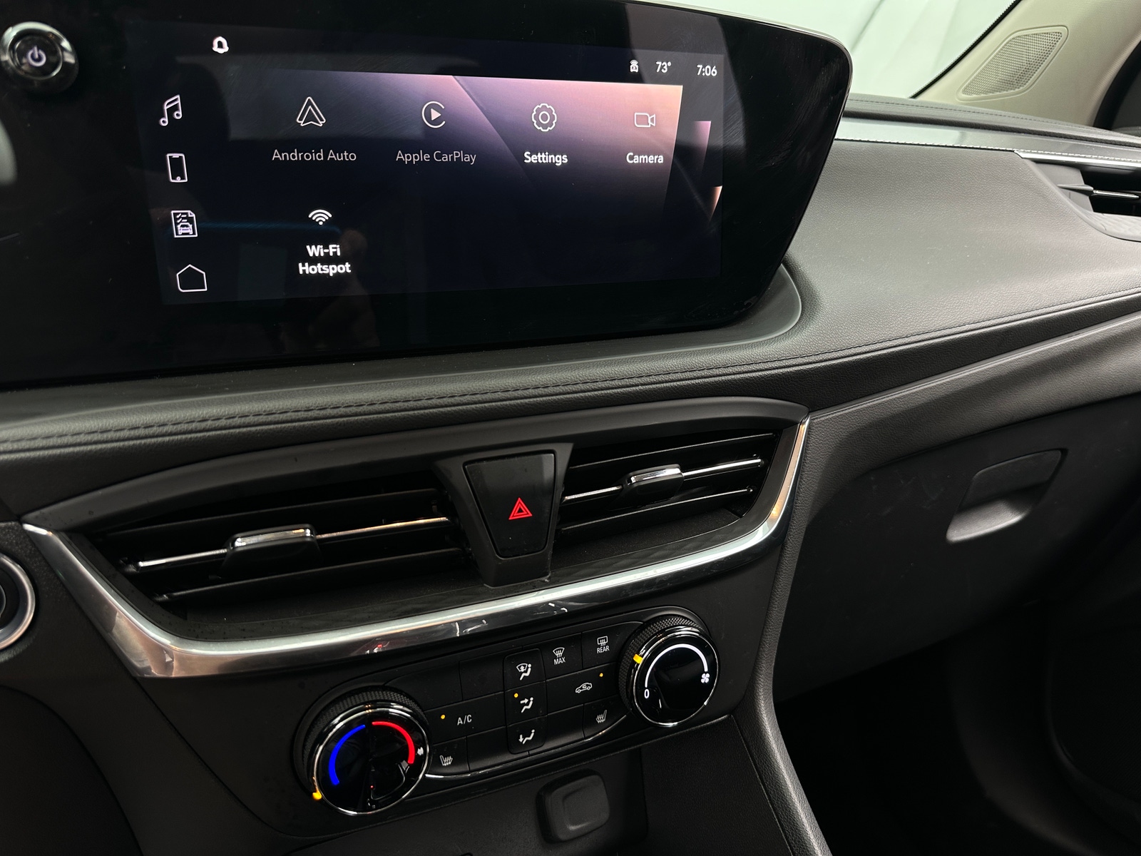 Thumbnail: 2024 Buick Encore GX - 3