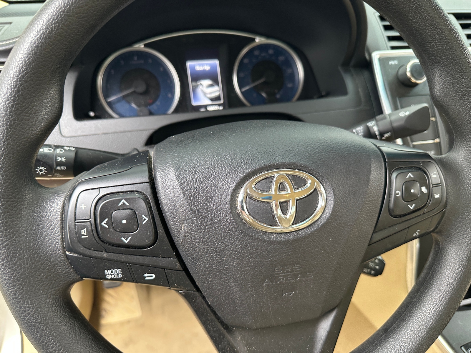 Thumbnail: 2016 Toyota Camry - 5