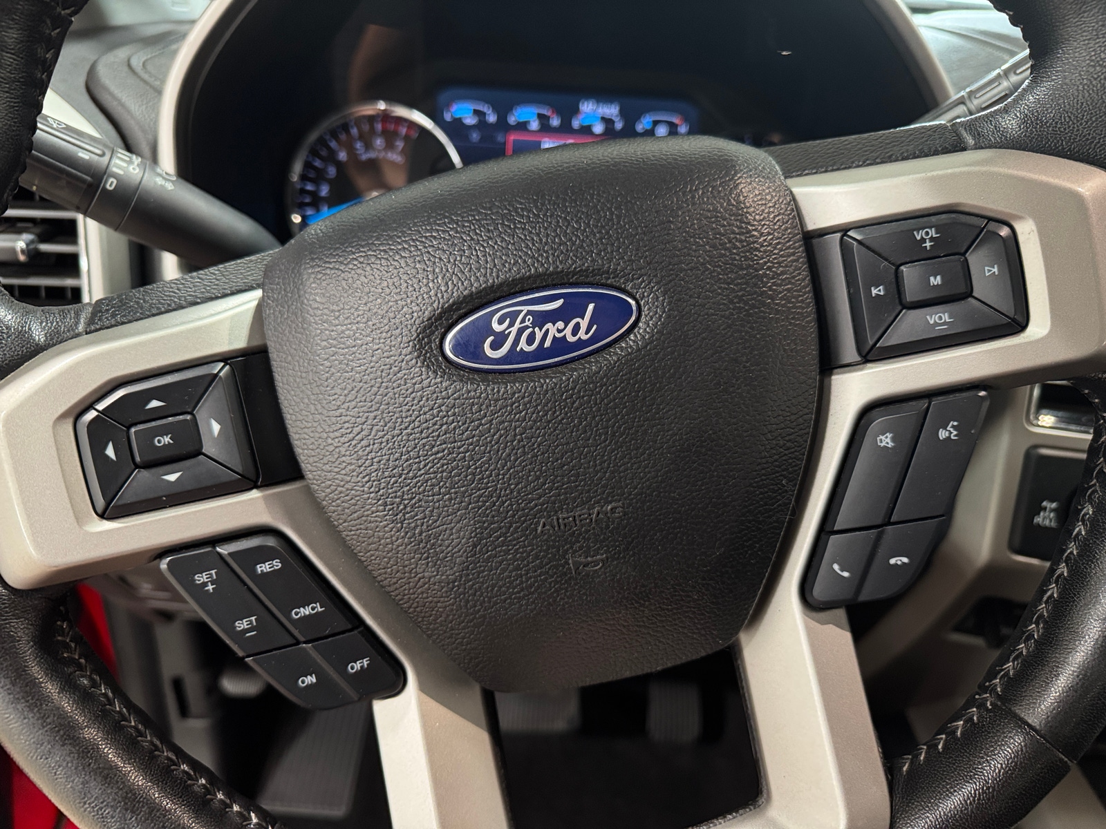 Thumbnail: 2019 Ford Econoline - 4