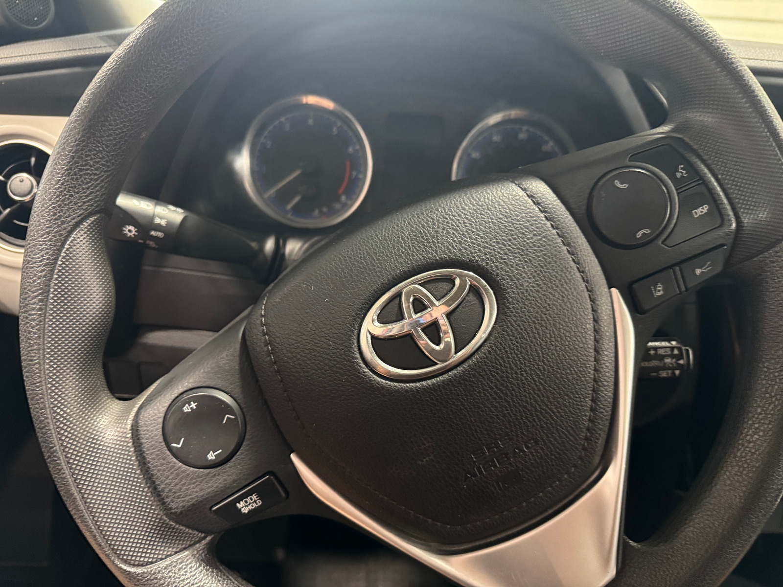 Thumbnail: 2017 Toyota Corolla - 5