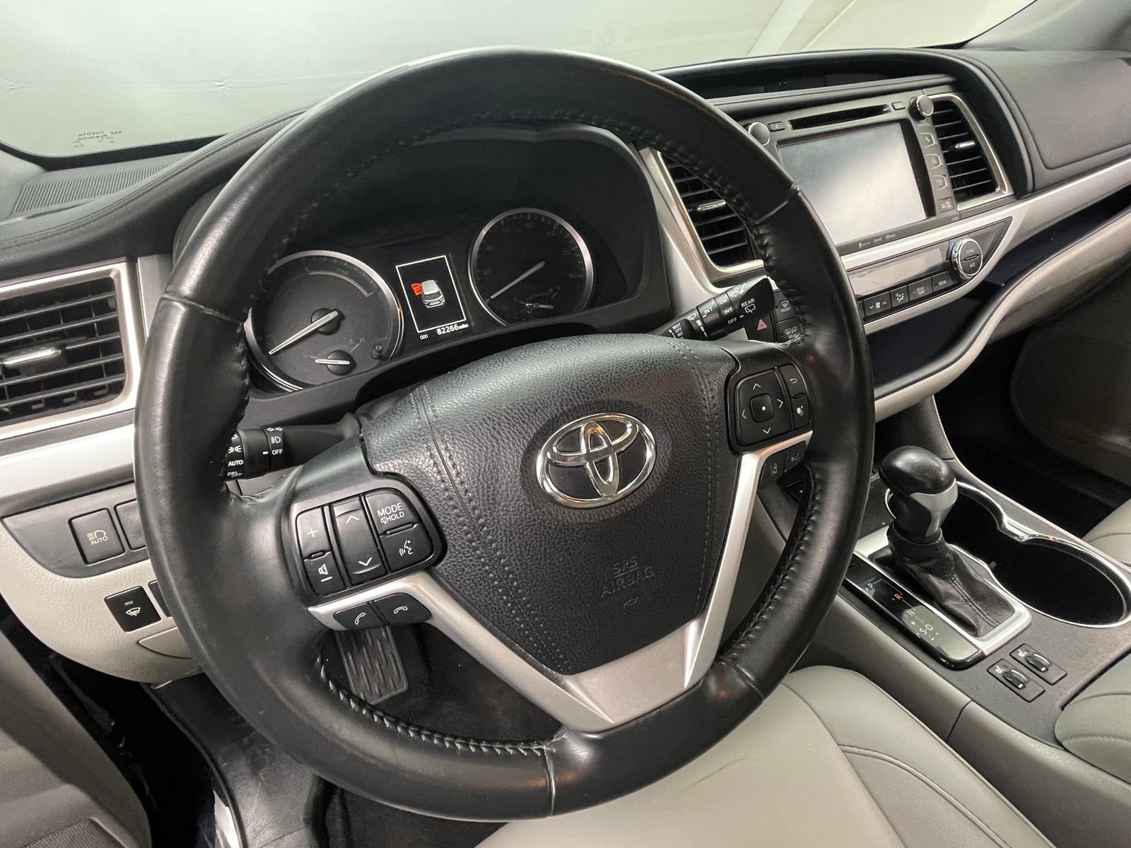 Thumbnail: 2019 Toyota Highlander - 4