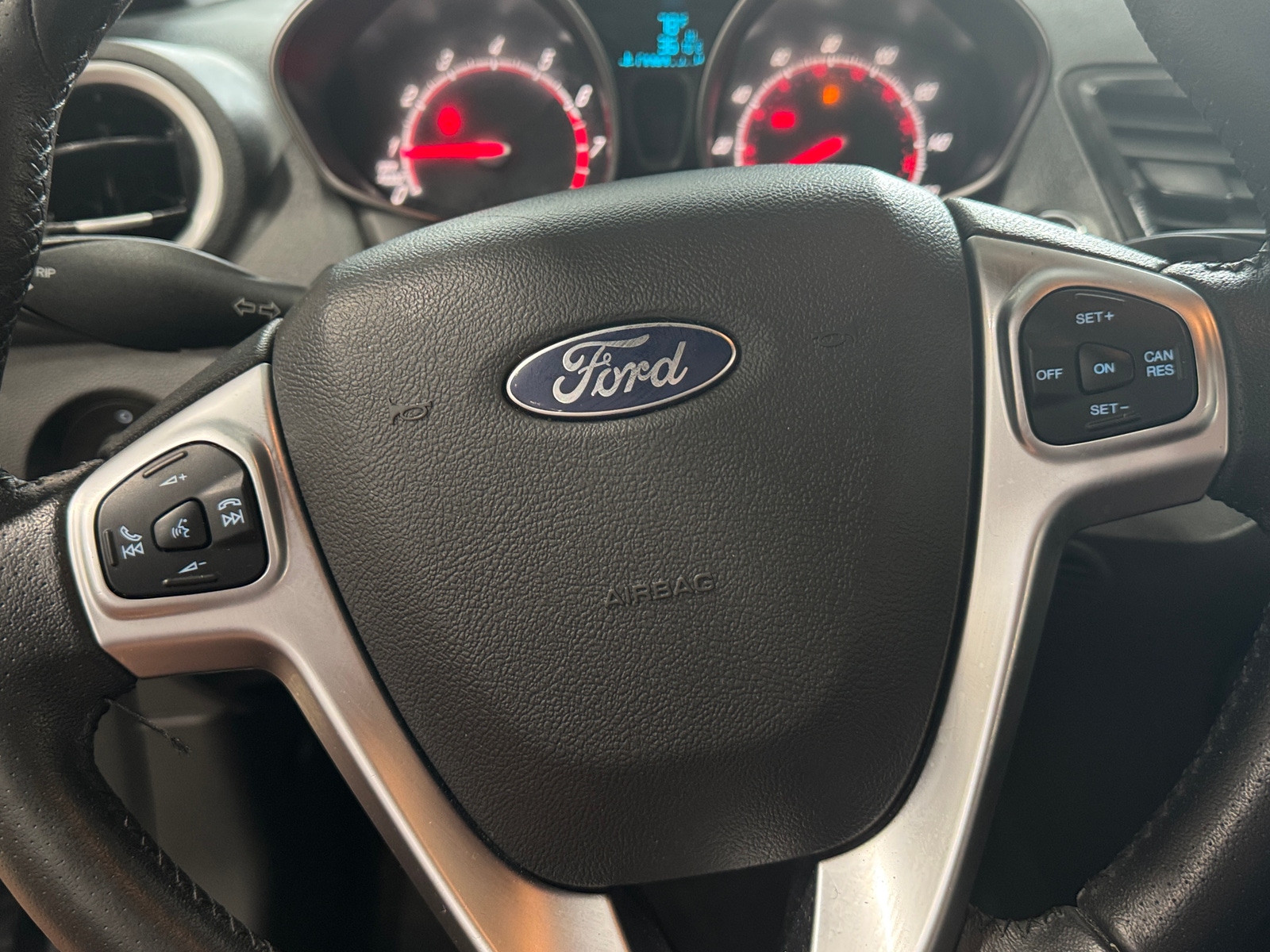 Thumbnail: 2016 Ford Fiesta - 5