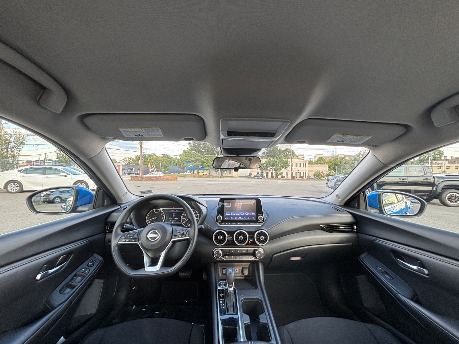 Thumbnail: 2024 Nissan Sentra - 3