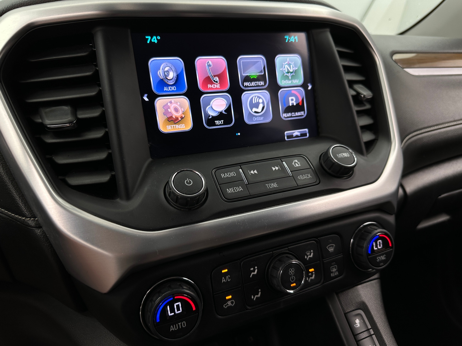 Thumbnail: 2017 GMC Acadia - 4