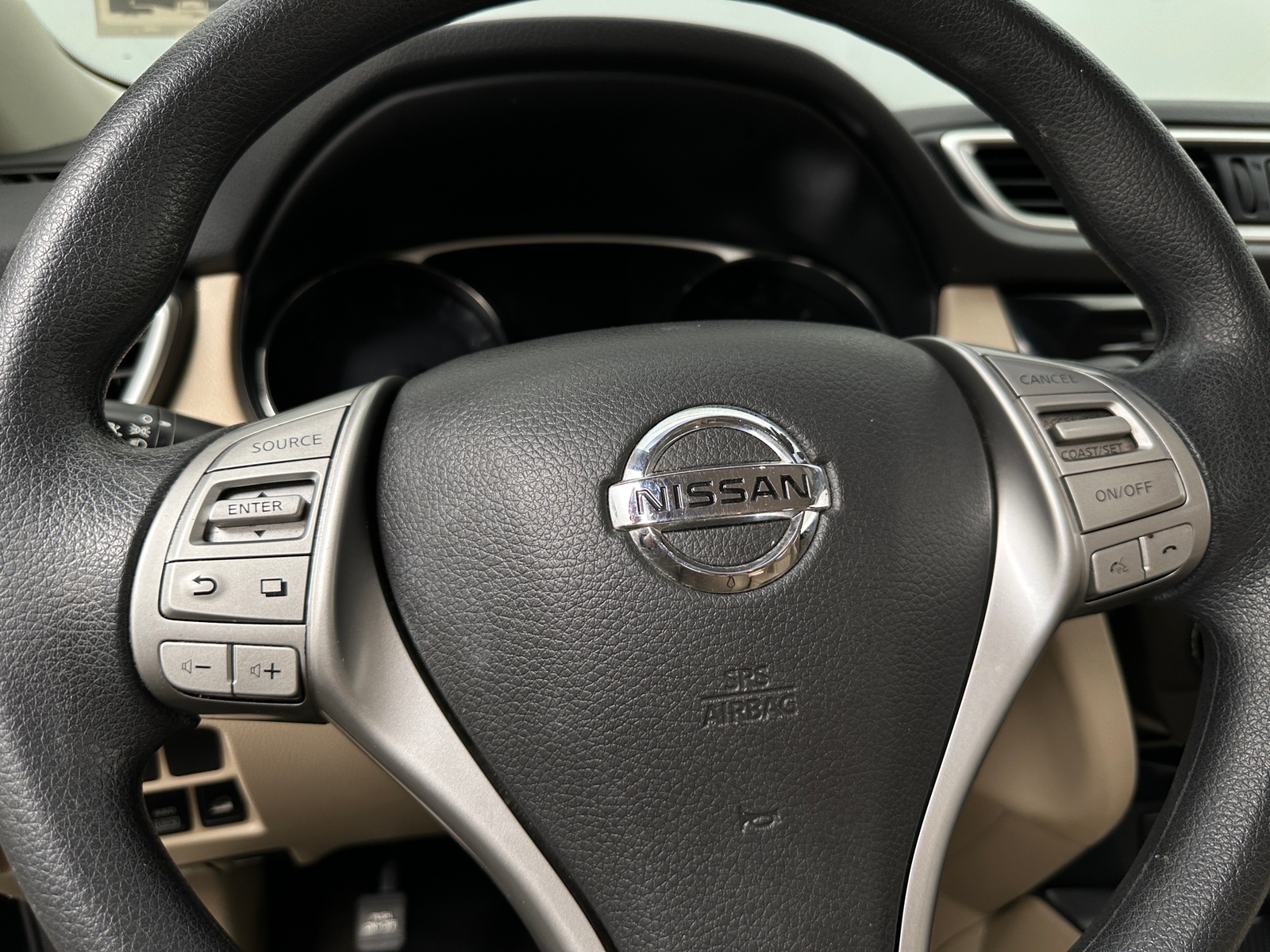 Thumbnail: 2016 Nissan Rogue - 5