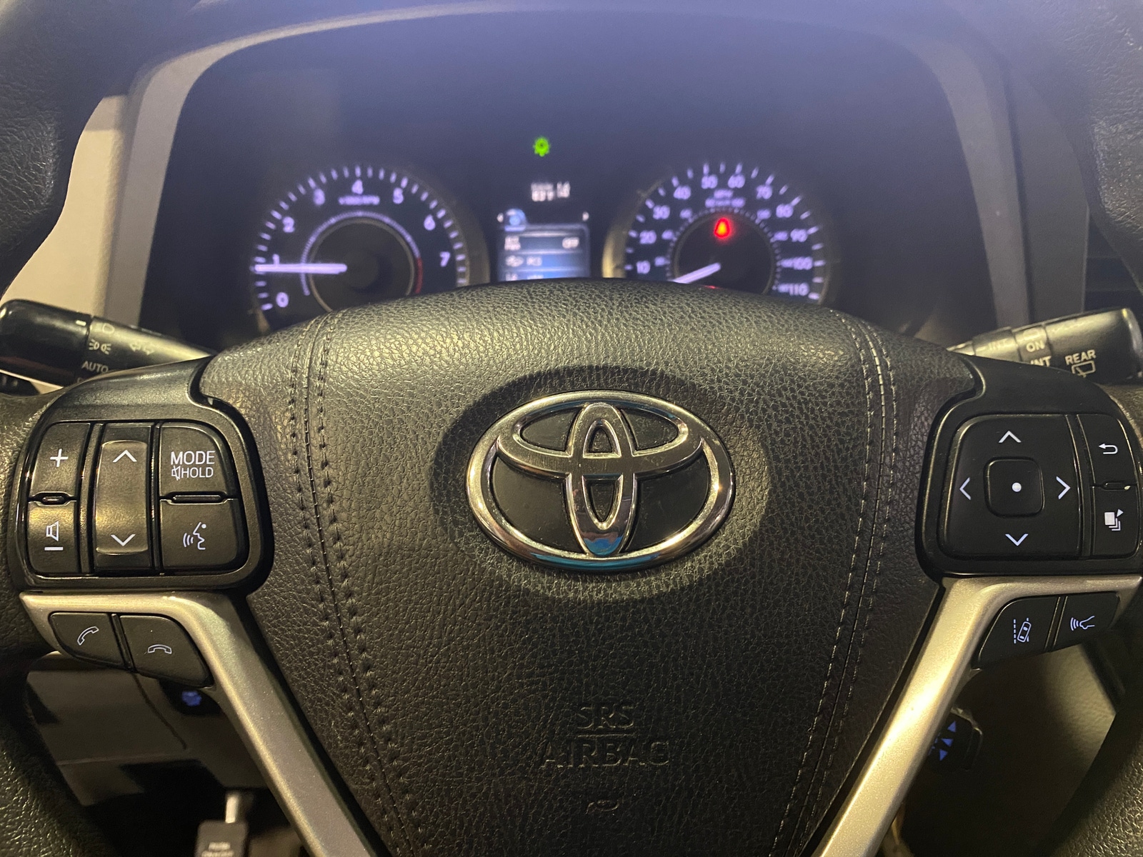 Thumbnail: 2019 Toyota Sienna - 5