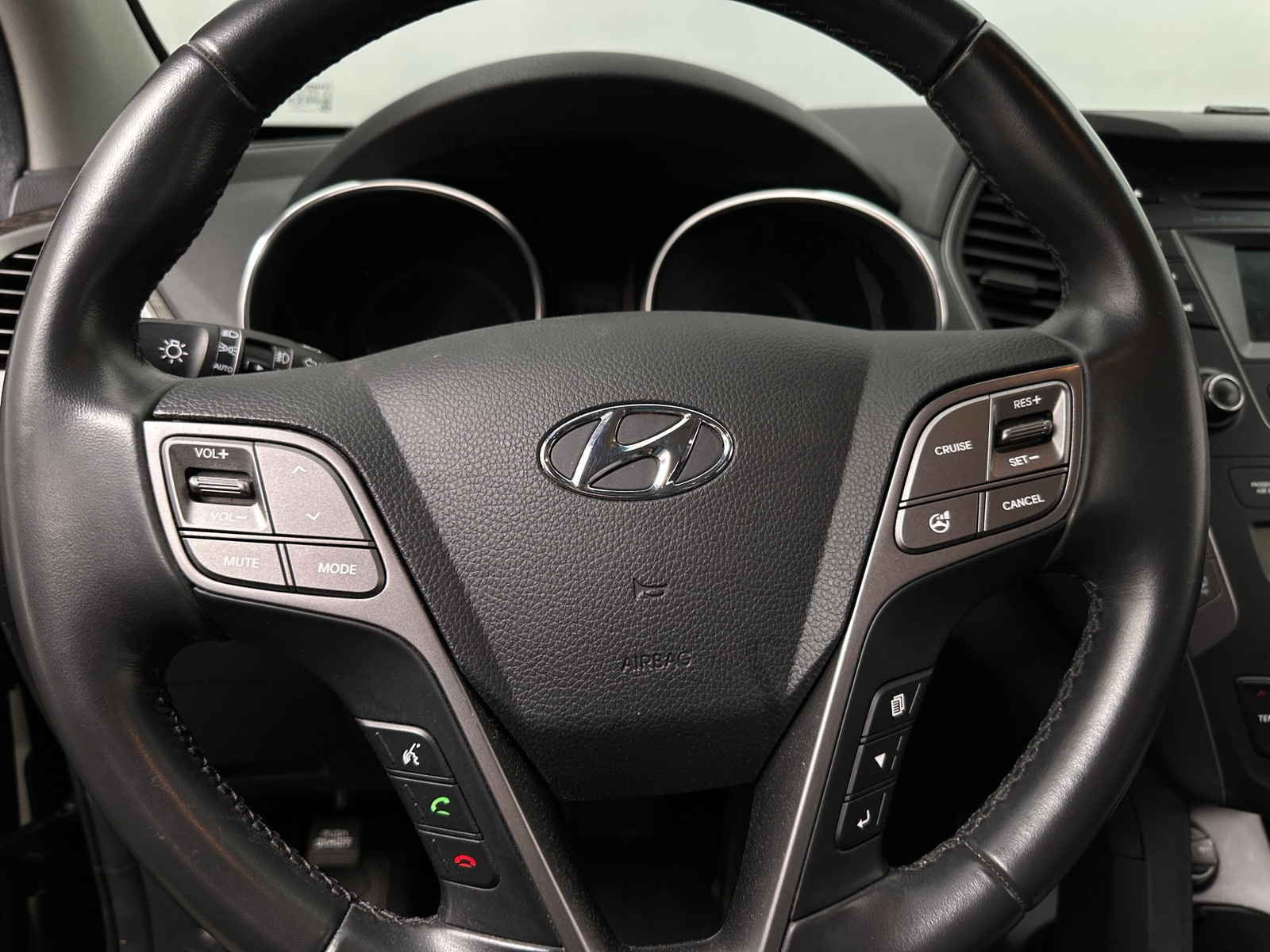 Thumbnail: 2013 Hyundai Santa Fe - 5