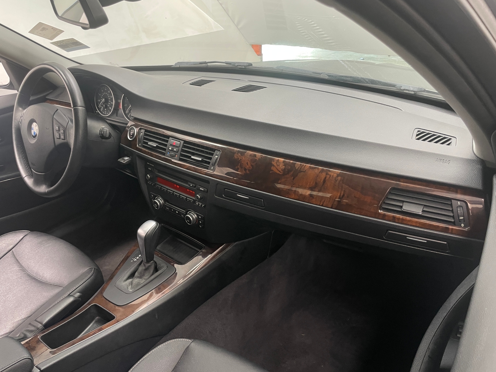 Thumbnail: 2011 BMW 3 Series - 2