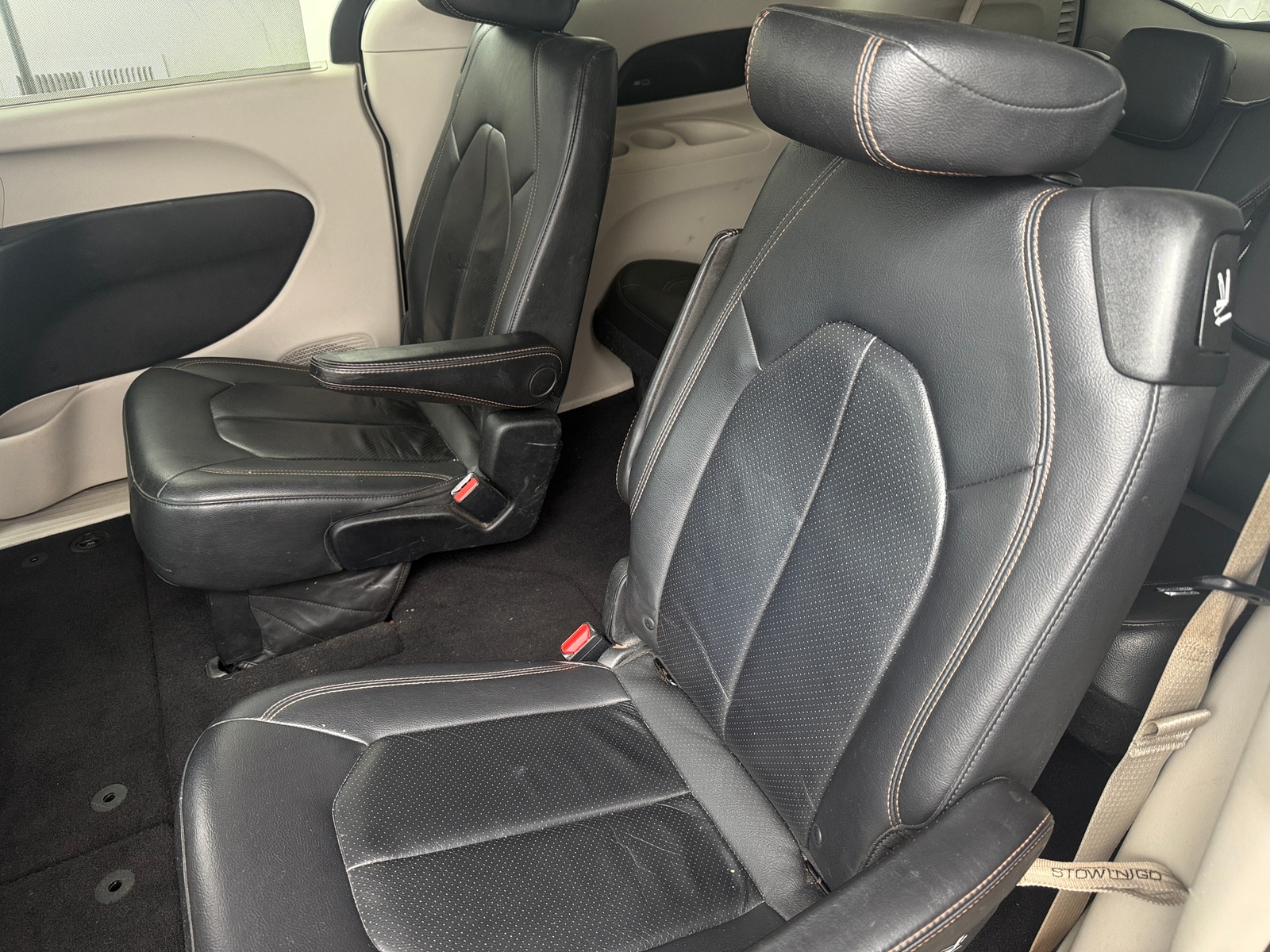 Thumbnail: 2017 Chrysler Pacifica - 5