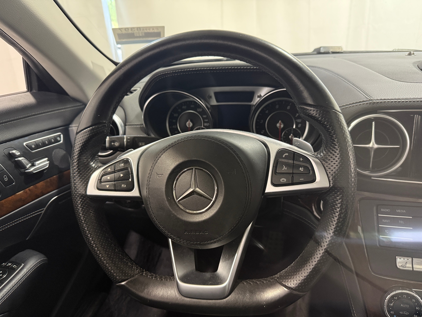 Thumbnail: 2019 Mercedes-Benz SL-Class - 4