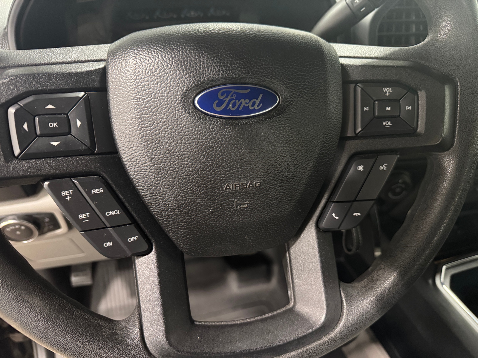 Thumbnail: 2016 Ford Econoline - 5
