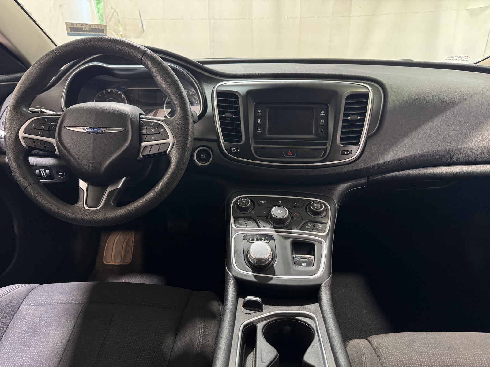Thumbnail: 2016 Chrysler 200 - 3