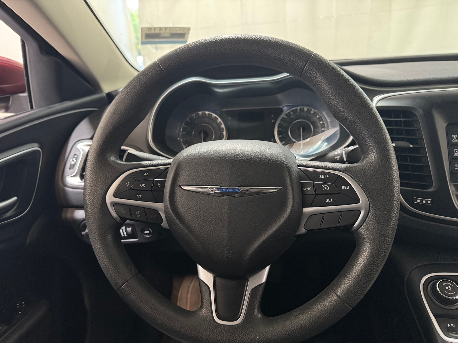 Thumbnail: 2016 Chrysler 200 - 5