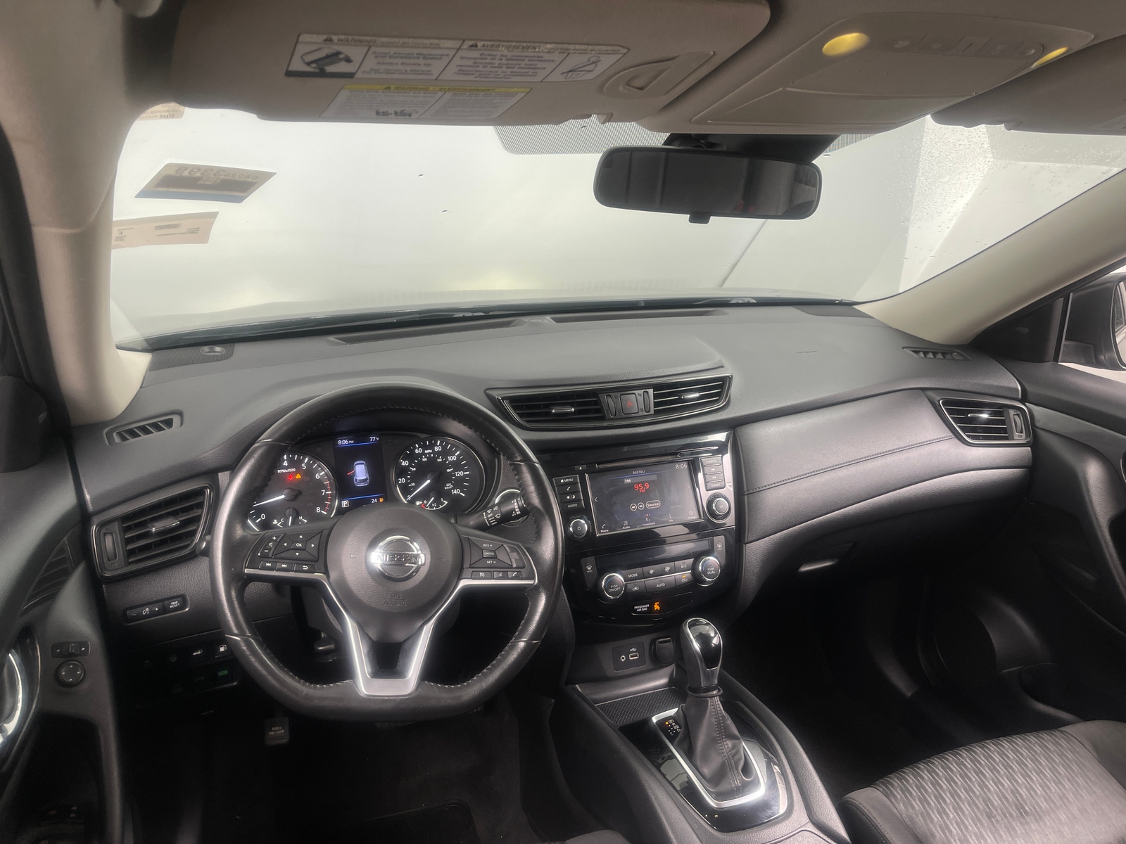 Thumbnail: 2019 Nissan Rogue - 3