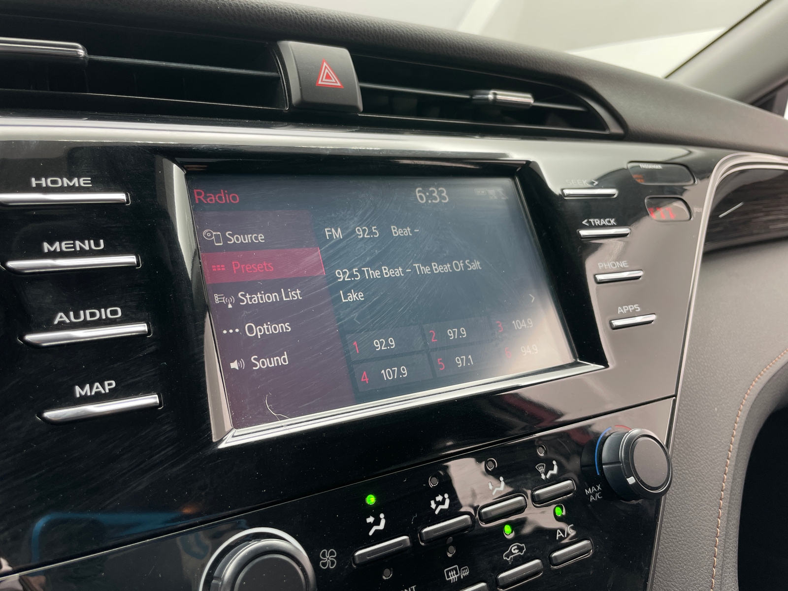 Thumbnail: 2019 Toyota Camry - 4