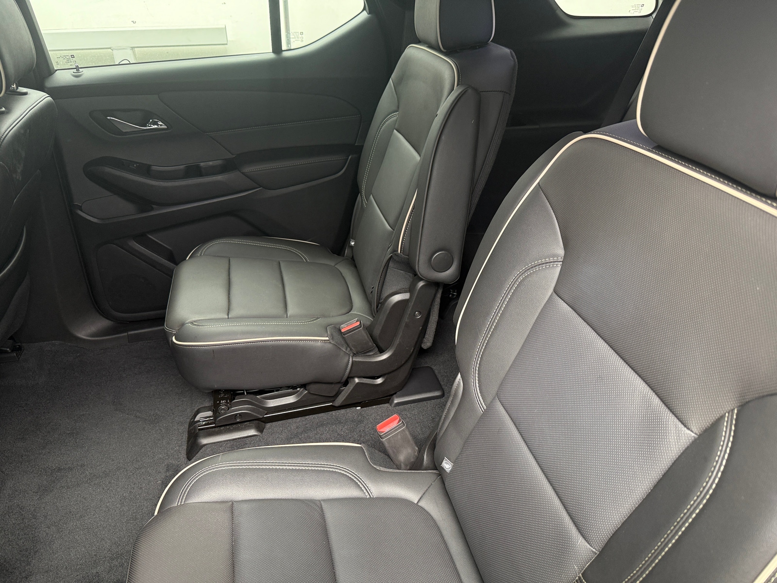 Thumbnail: 2023 Chevrolet Traverse - 5