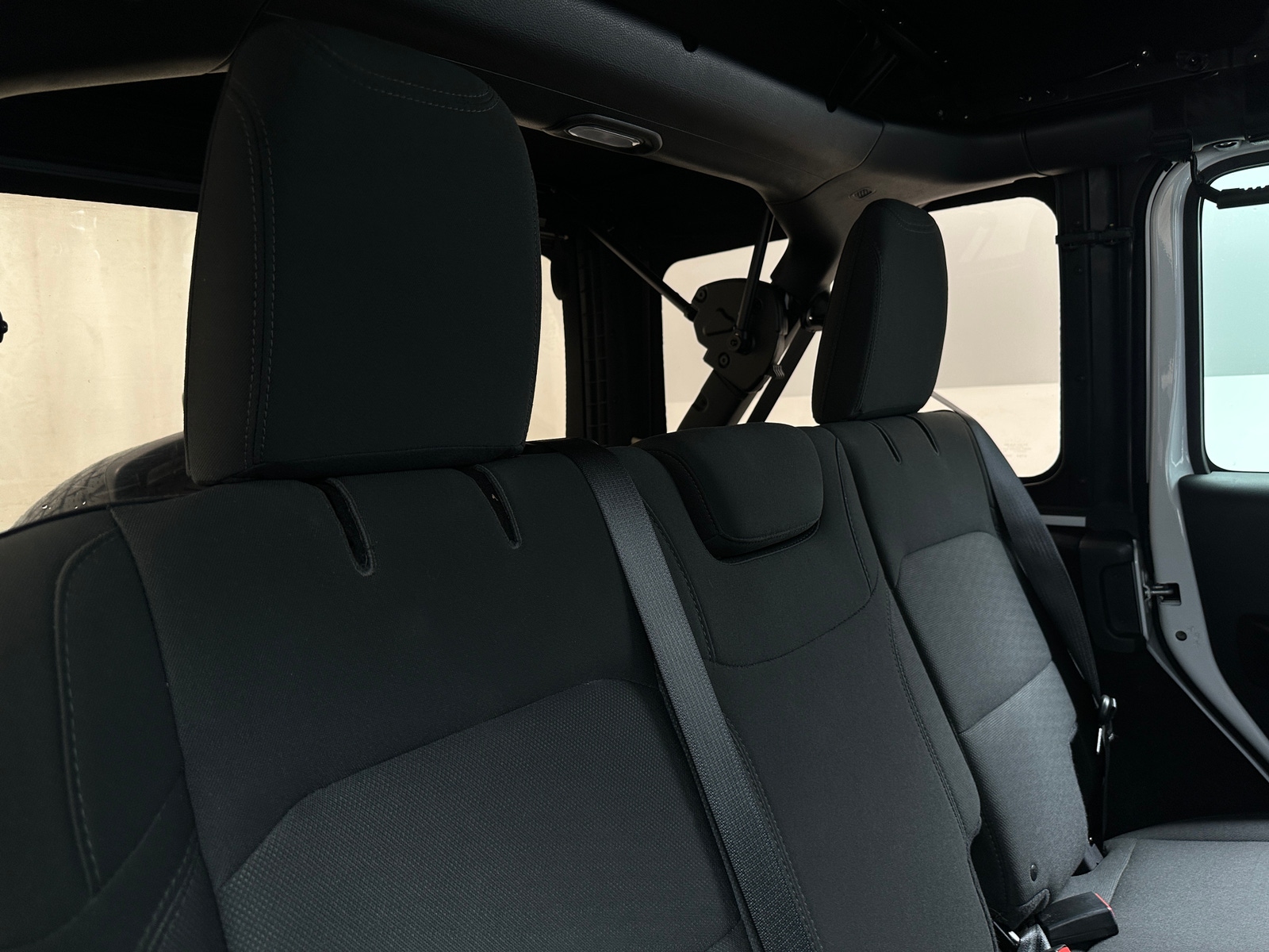 Thumbnail: 2018 Jeep Wrangler - 6