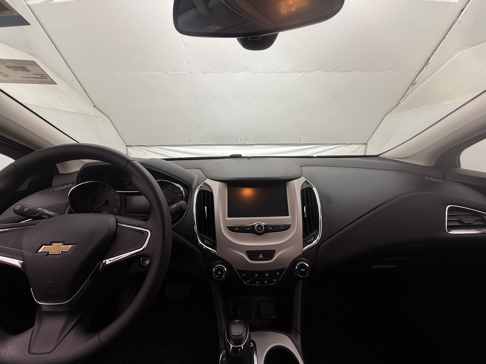 Thumbnail: 2017 Chevrolet Cruze - 3