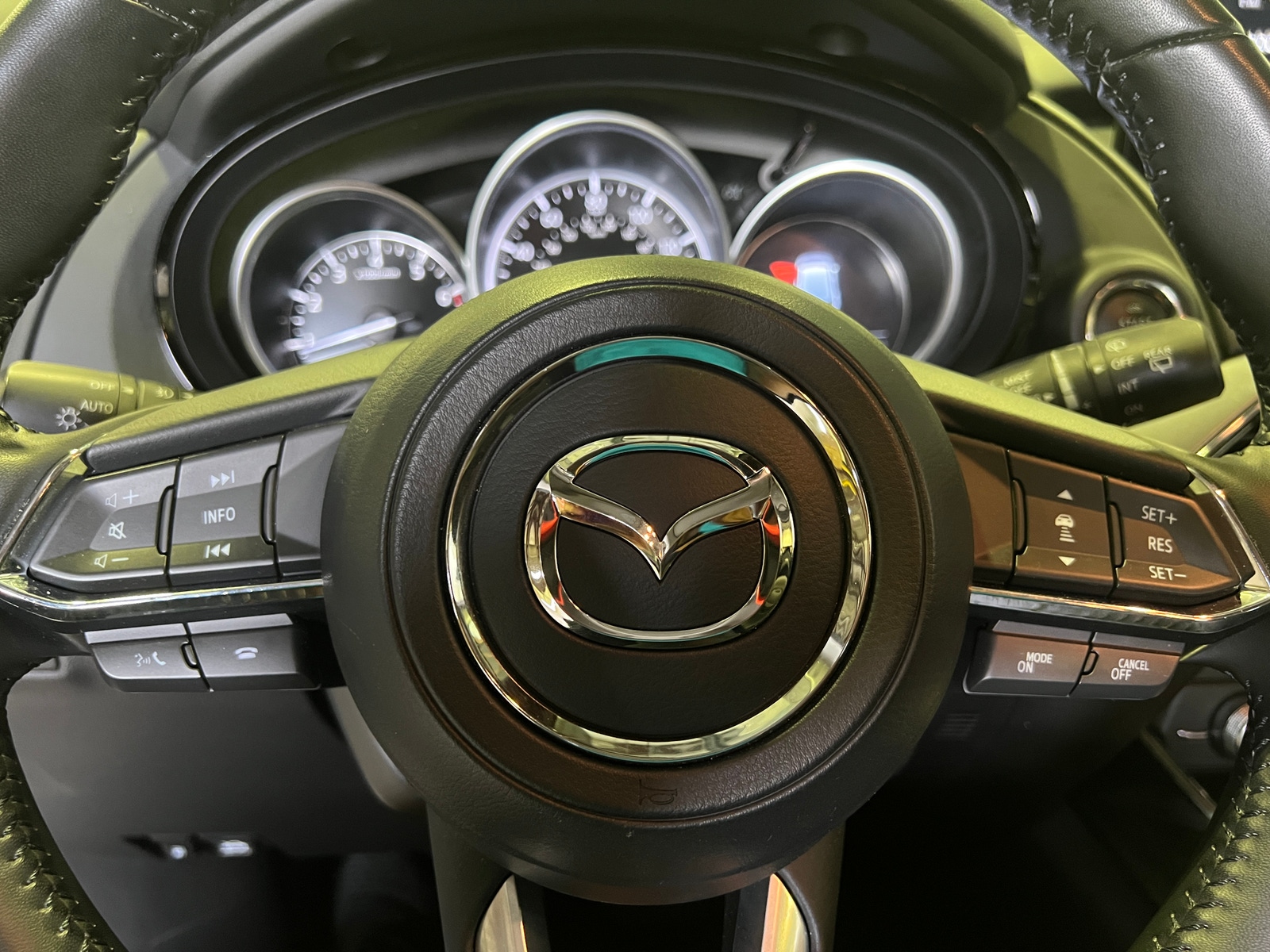 Thumbnail: 2023 Mazda CX-9 - 4