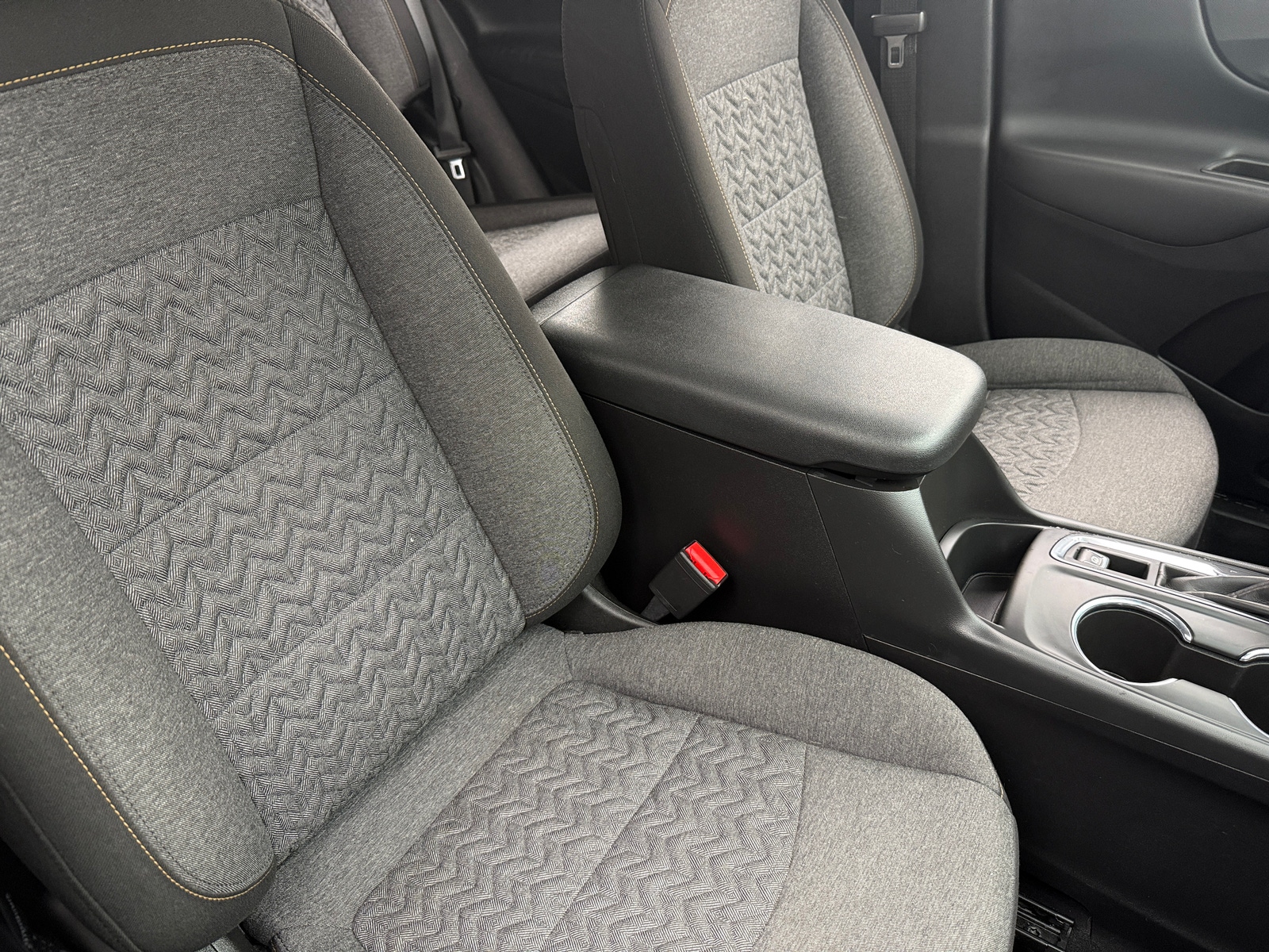 Thumbnail: 2023 Chevrolet Equinox - 2