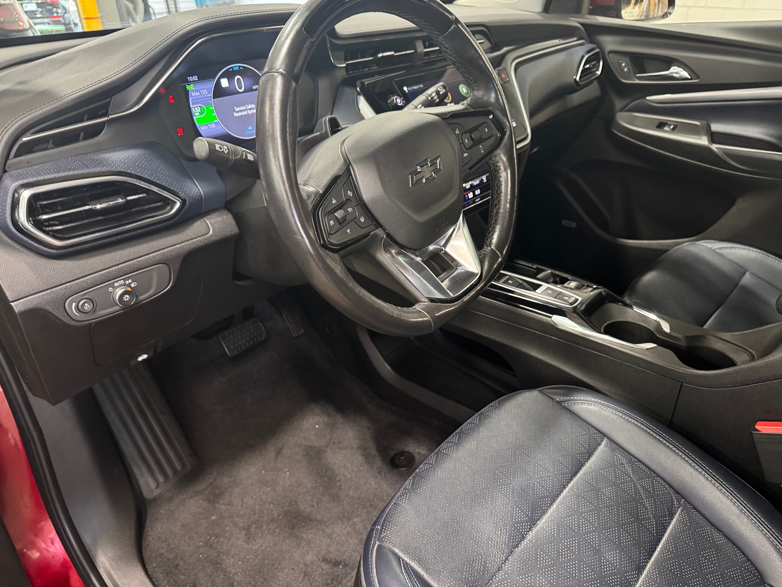 Thumbnail: 2023 Chevrolet Bolt EUV - 2