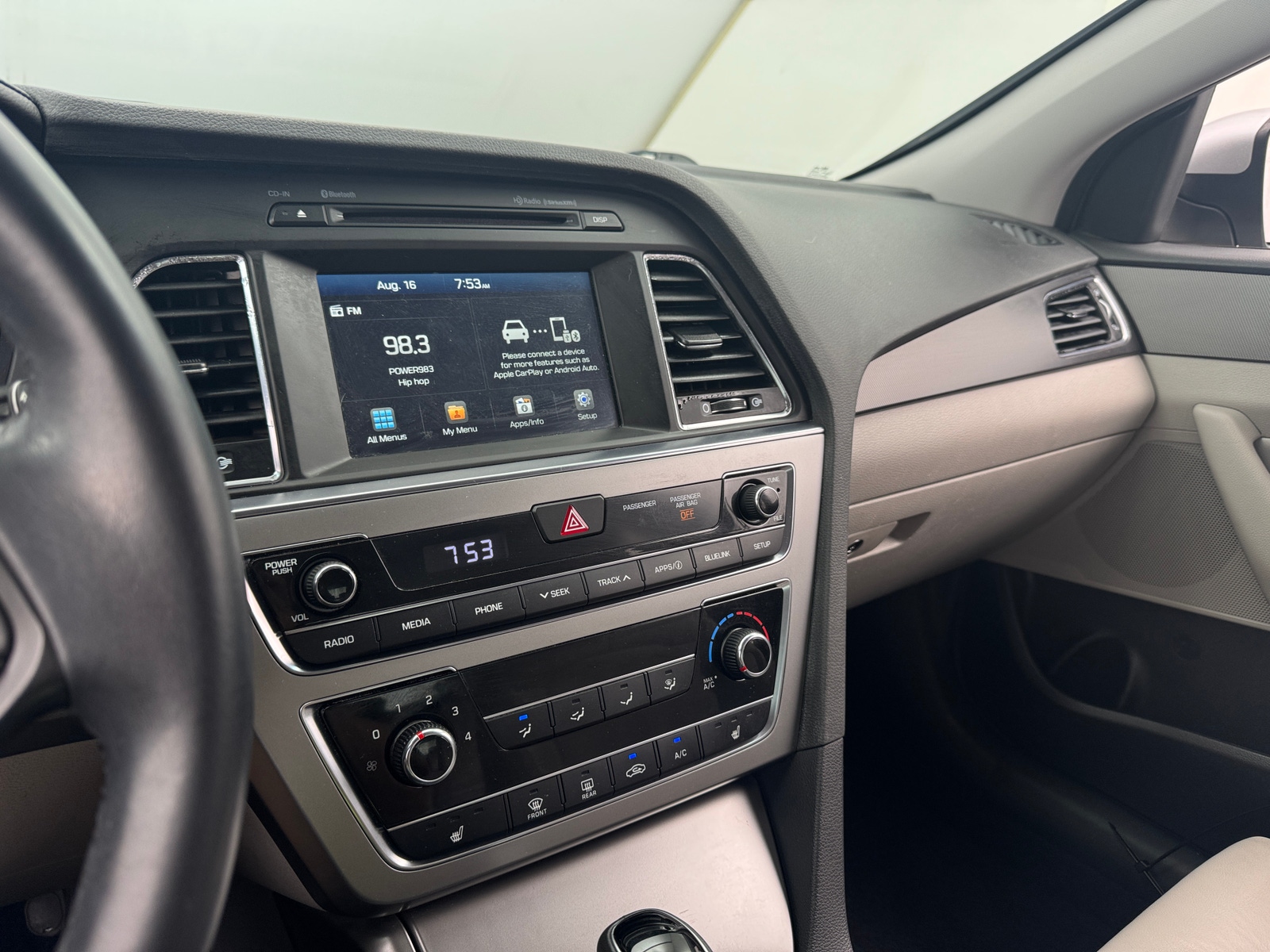 Thumbnail: 2017 Hyundai Sonata - 4