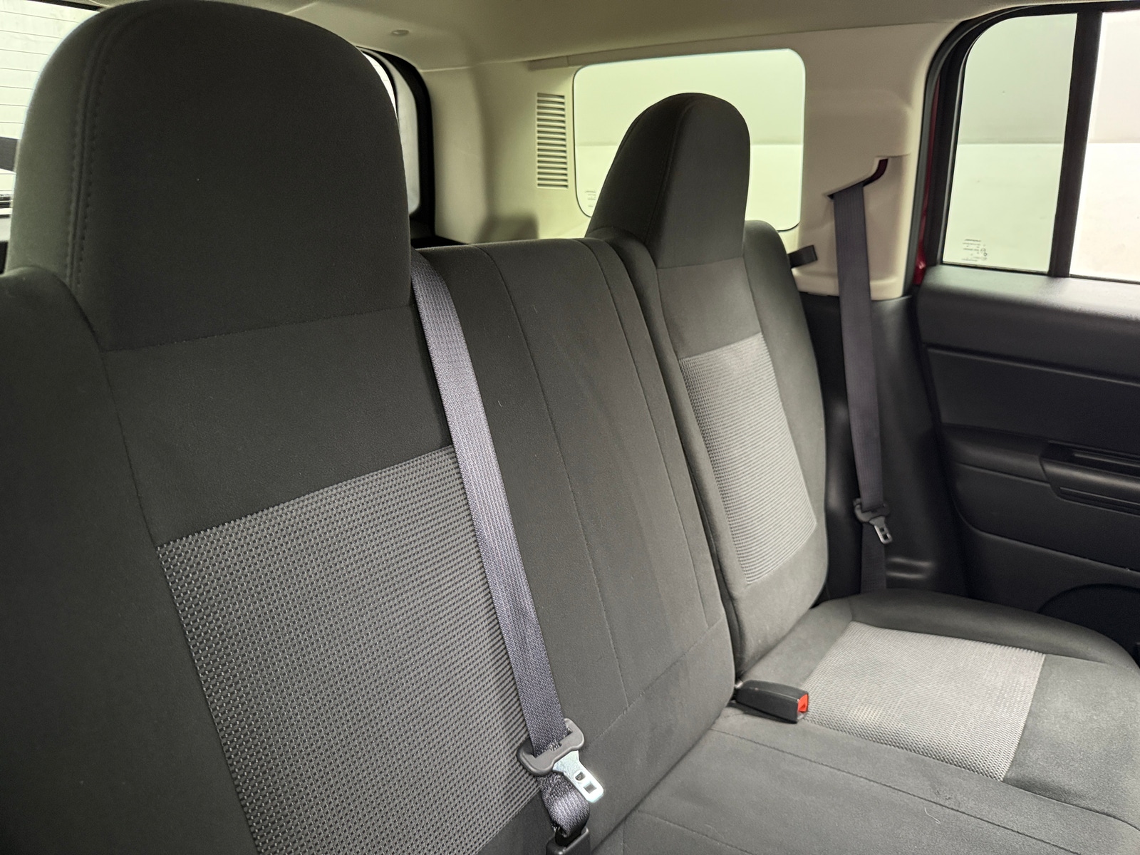 Thumbnail: 2016 Jeep Patriot - 6