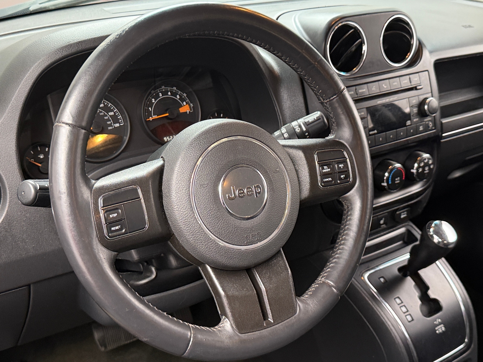 Thumbnail: 2016 Jeep Patriot - 5