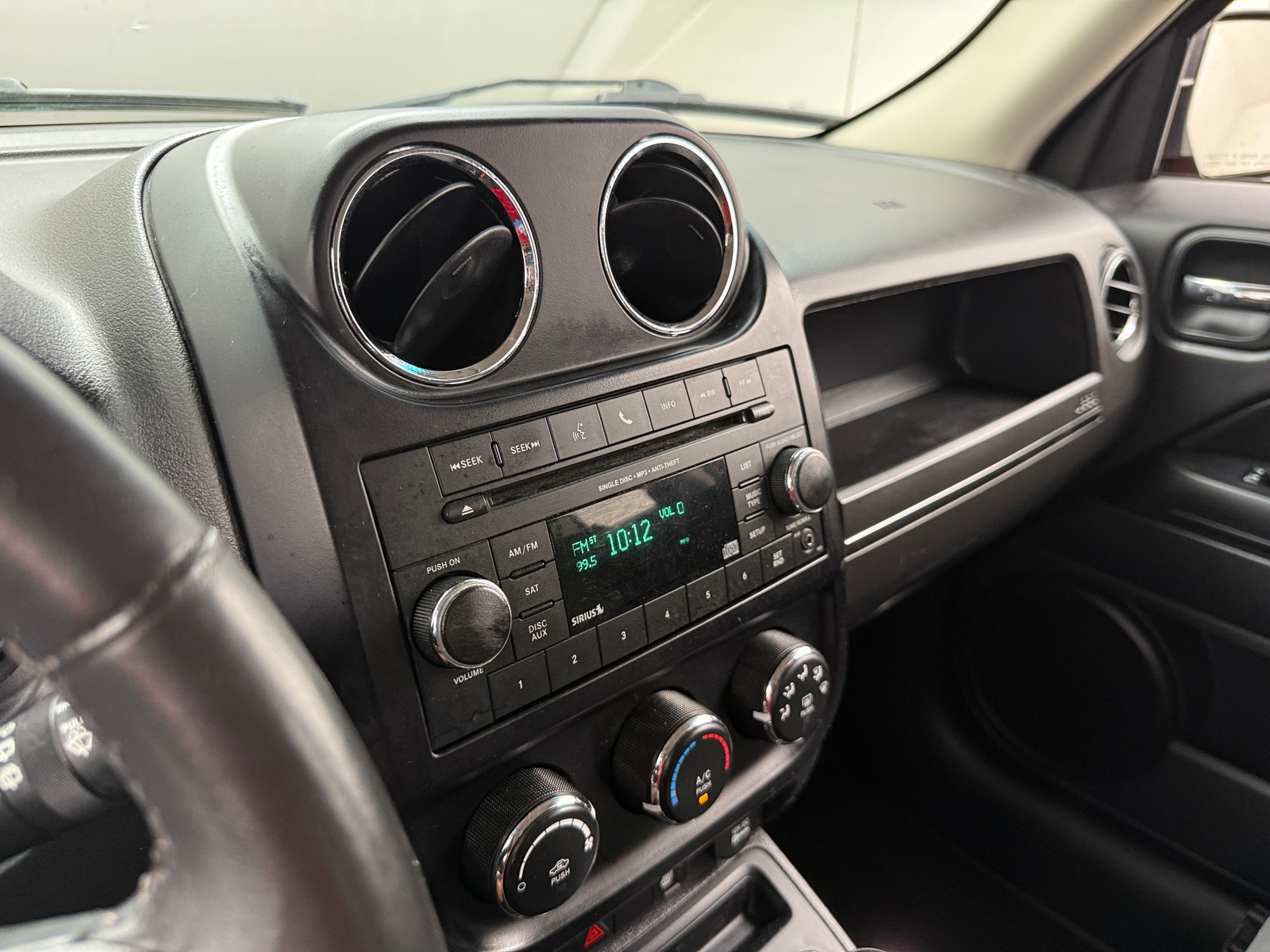 Thumbnail: 2016 Jeep Patriot - 4