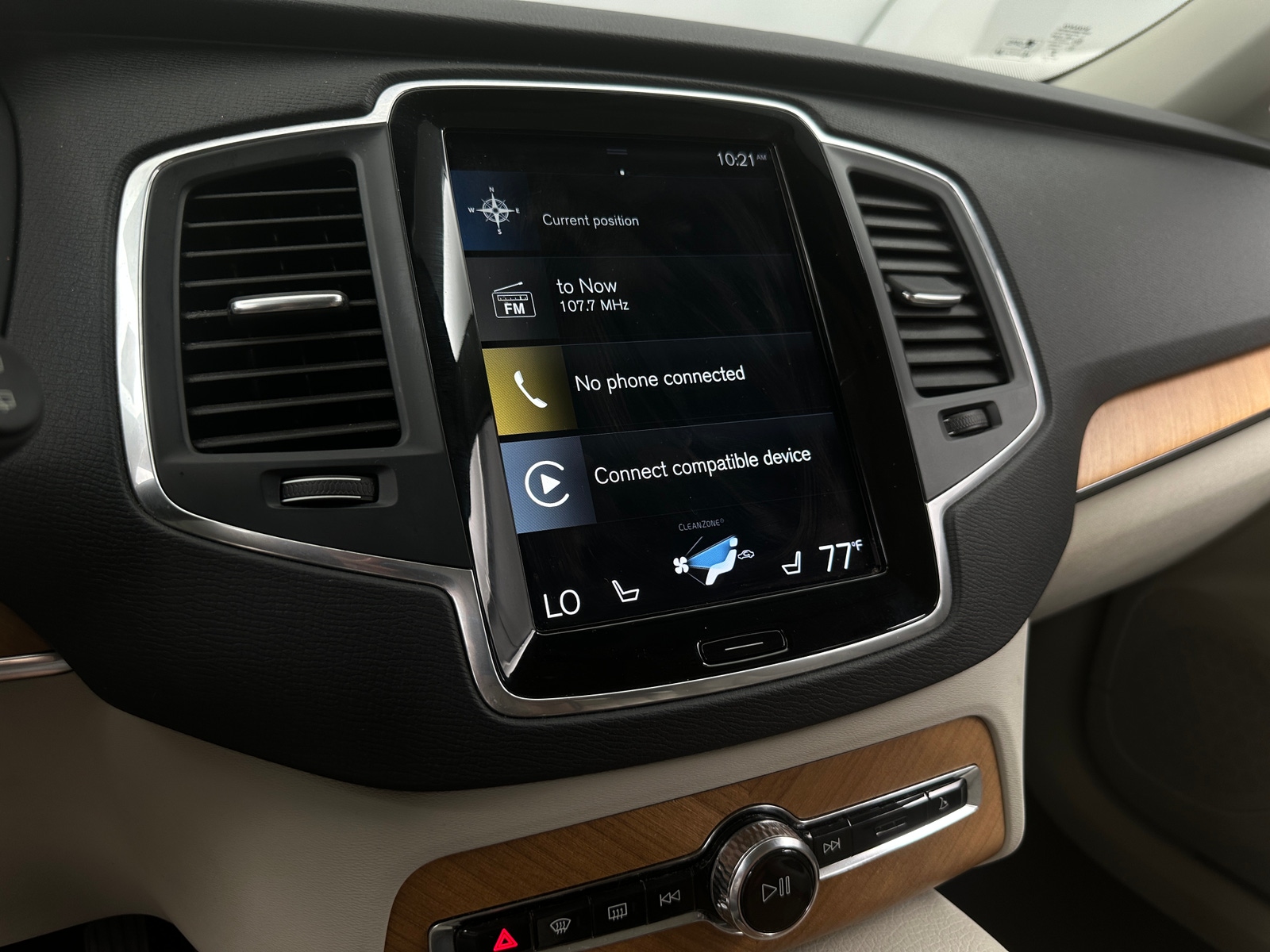 Thumbnail: 2022 Volvo XC90 - 4