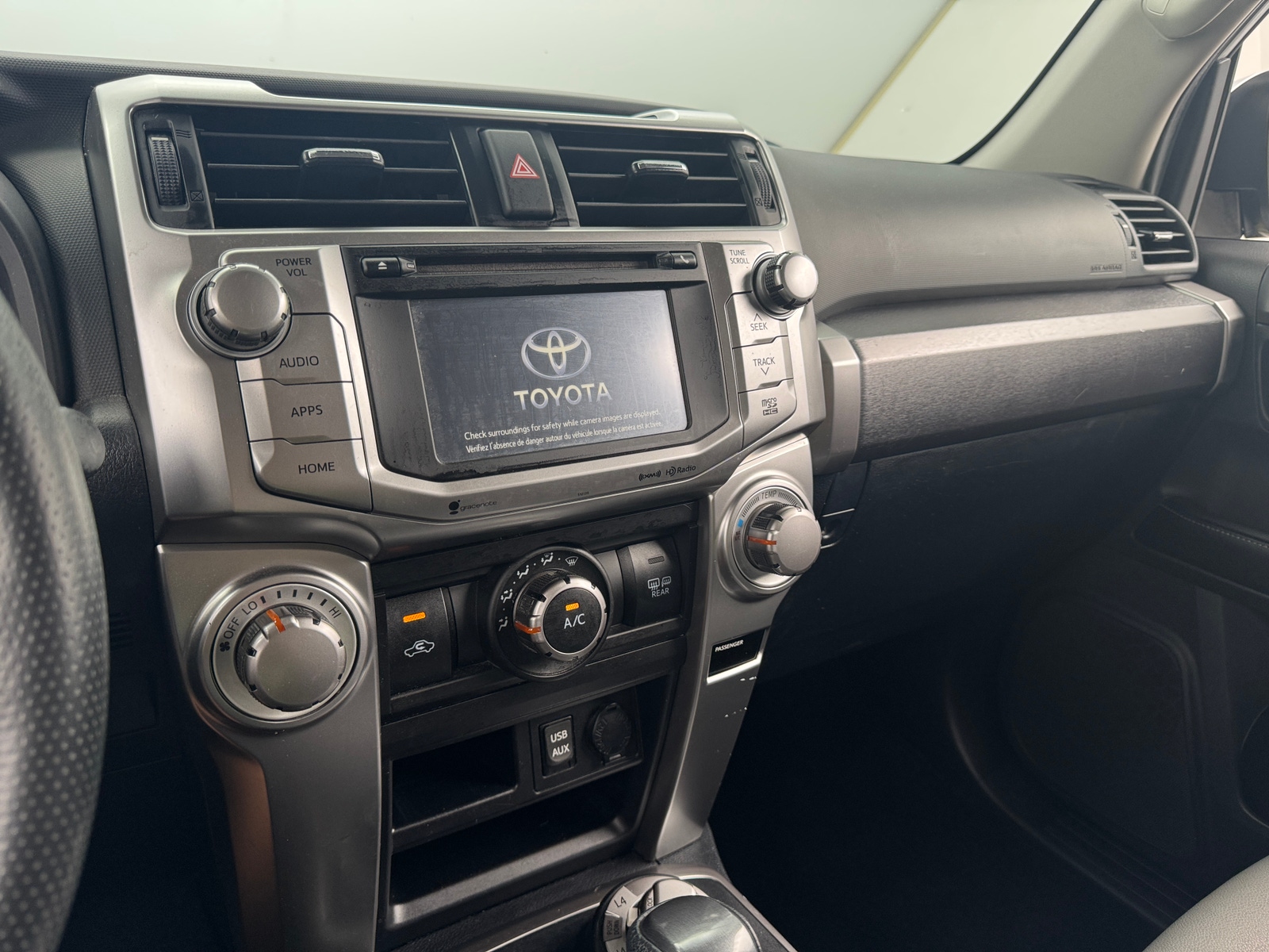 Thumbnail: 2017 Toyota 4Runner - 3