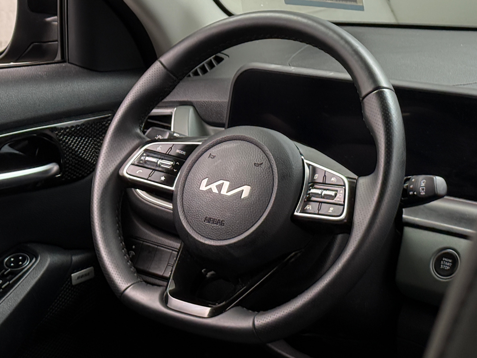 Thumbnail: 2024 Kia Seltos - 4