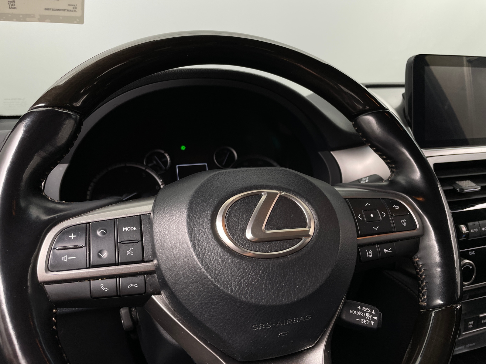 Thumbnail: 2022 Lexus GX - 4