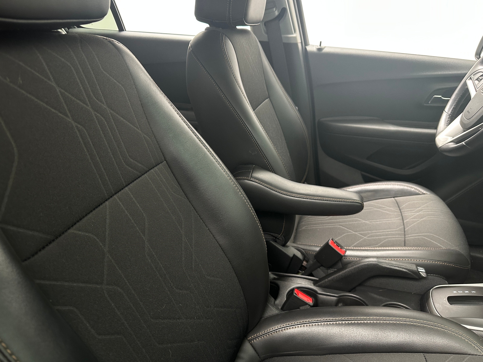 Thumbnail: 2020 Chevrolet Trax - 2