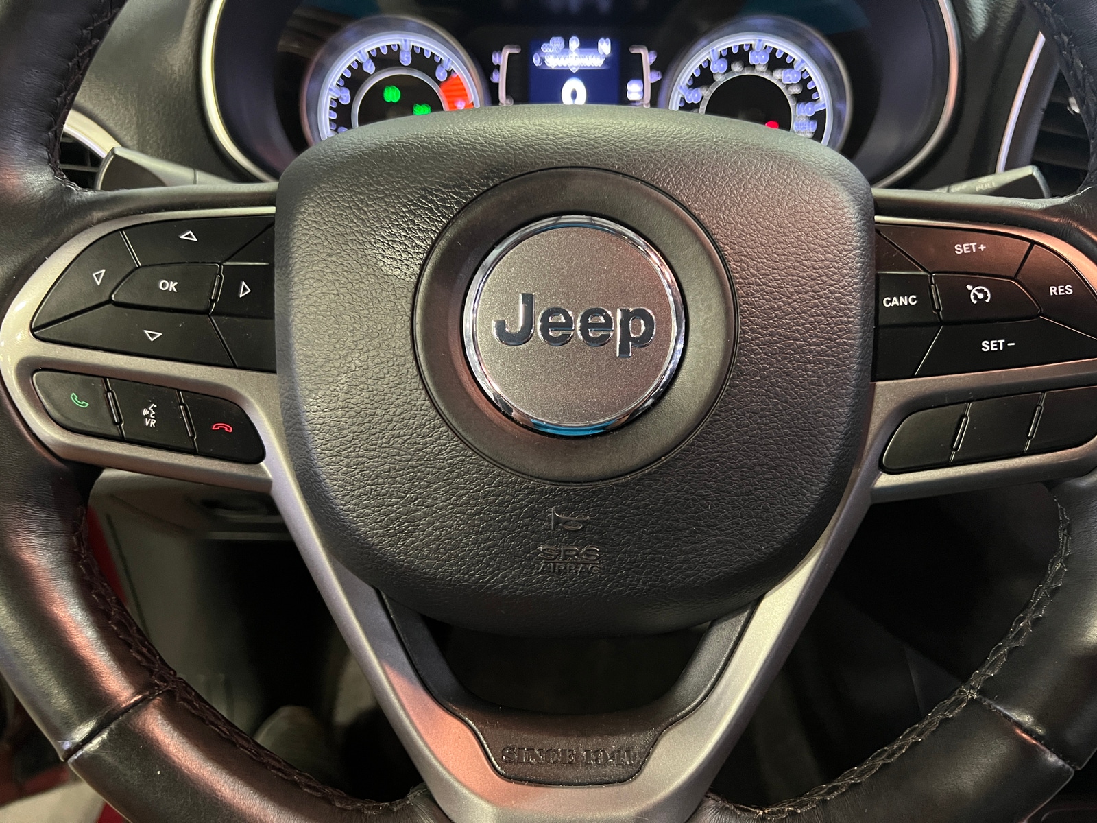 Thumbnail: 2019 Jeep Cherokee - 4