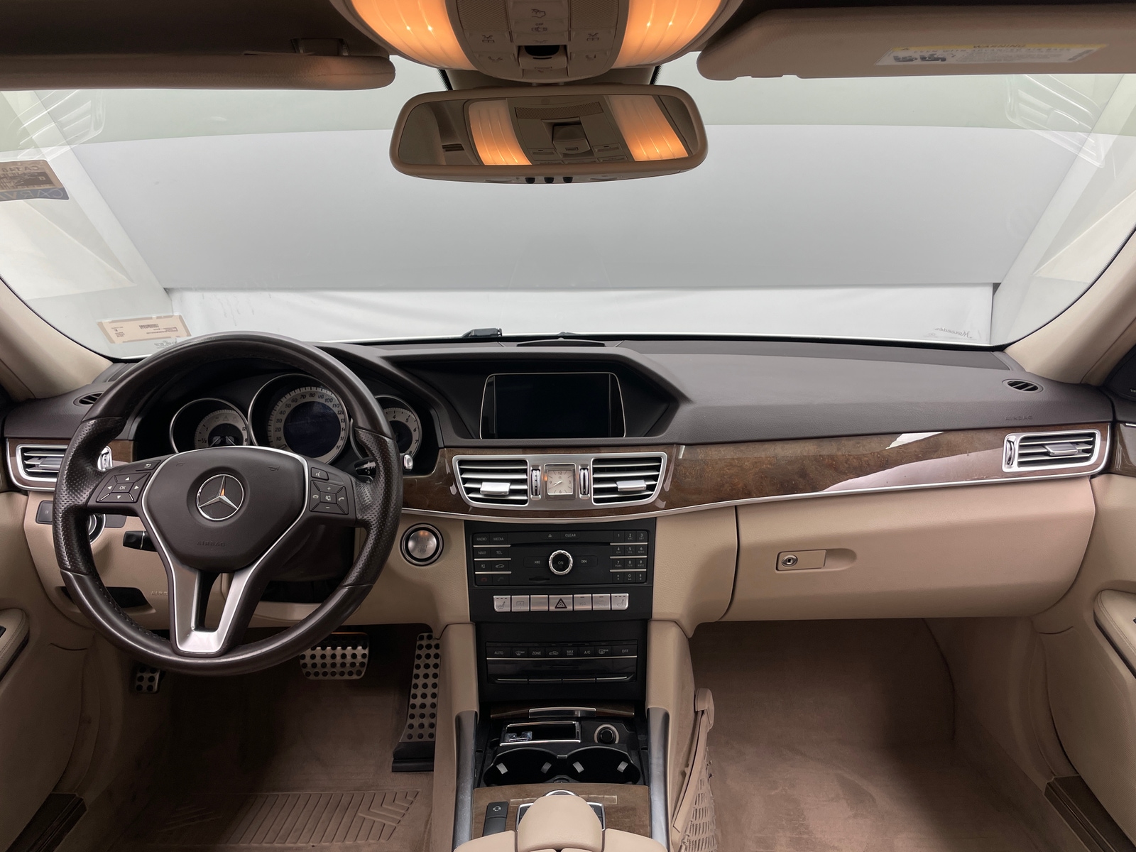 Thumbnail: 2016 Mercedes-Benz E-Class - 2