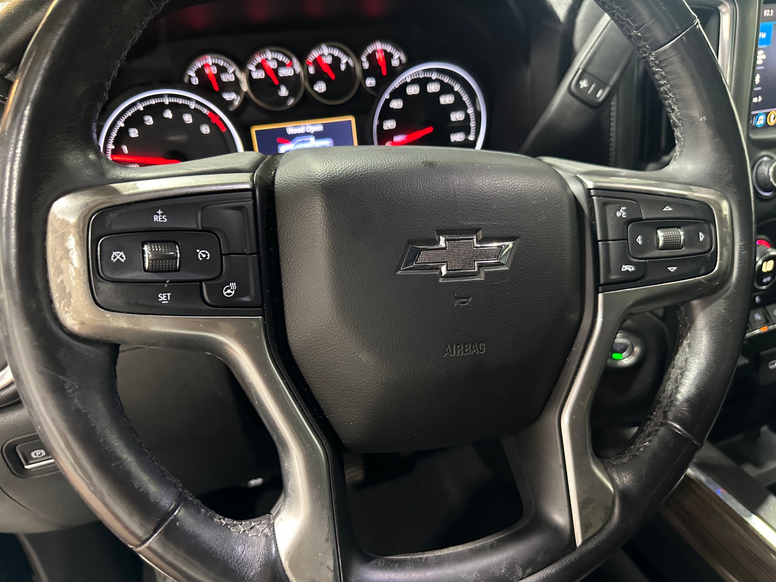 Thumbnail: 2019 Chevrolet Silverado 1500 - 4