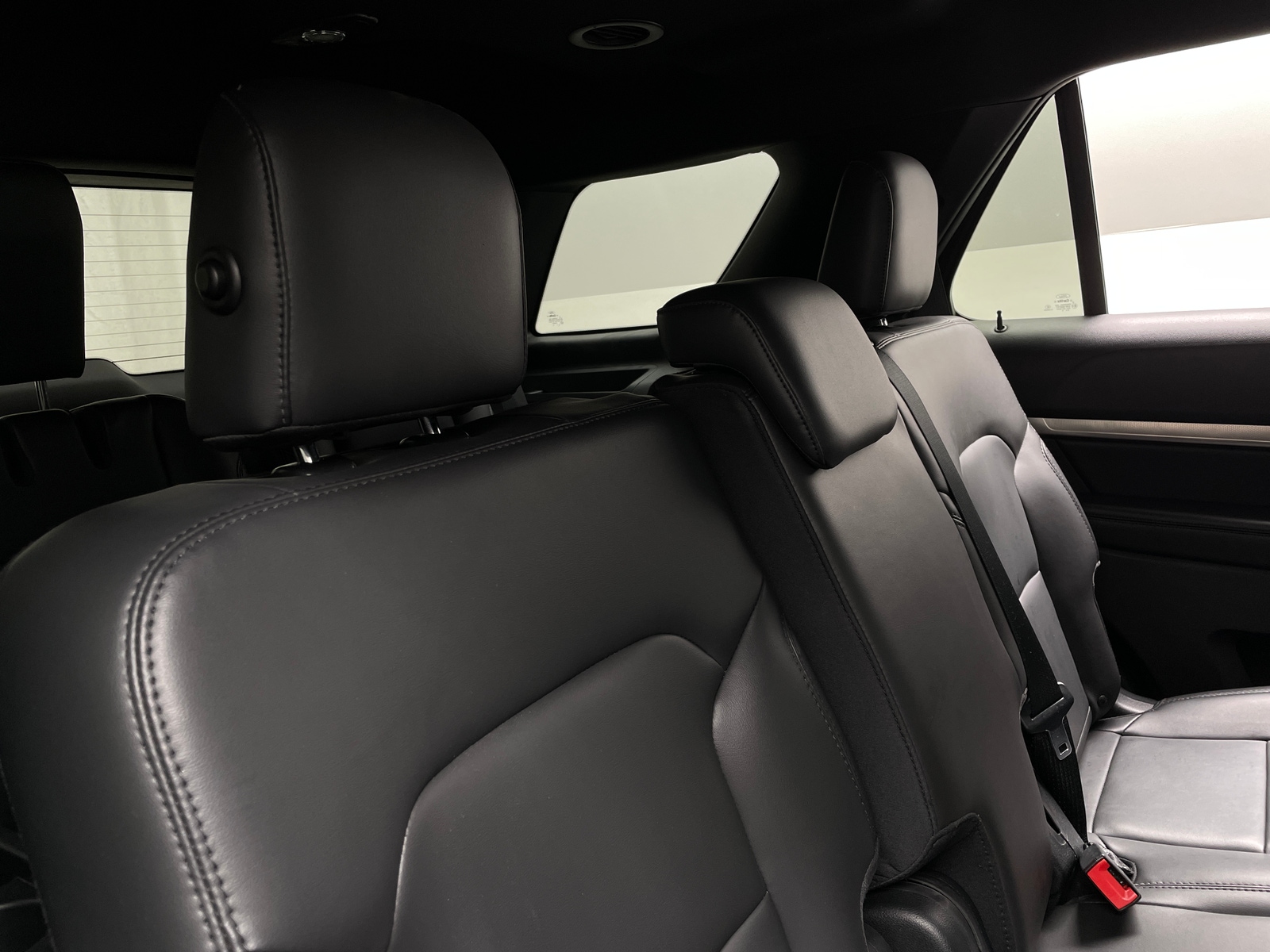 Thumbnail: 2019 Ford Explorer - 6