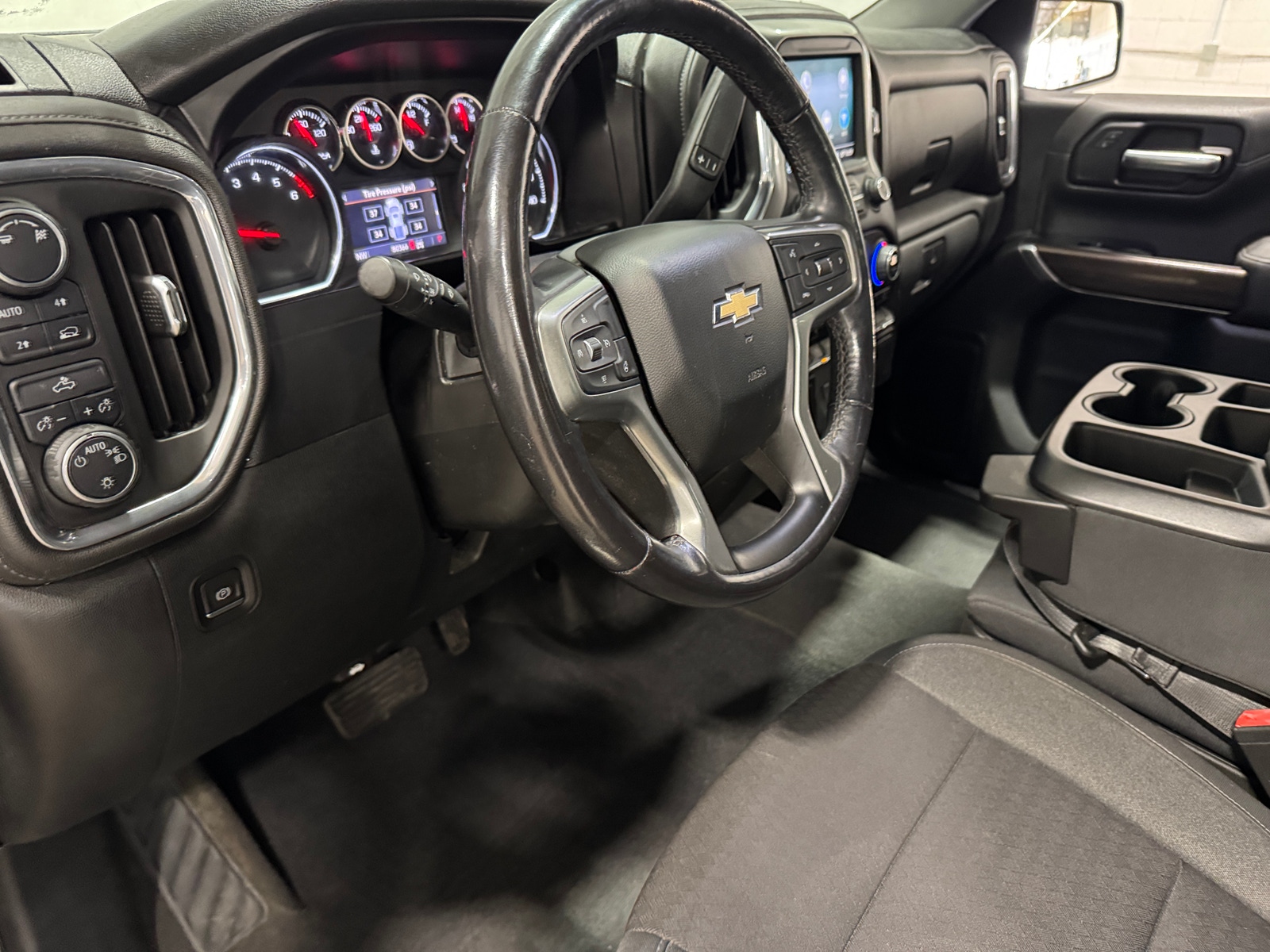 Thumbnail: 2019 Chevrolet Silverado 1500 - 3