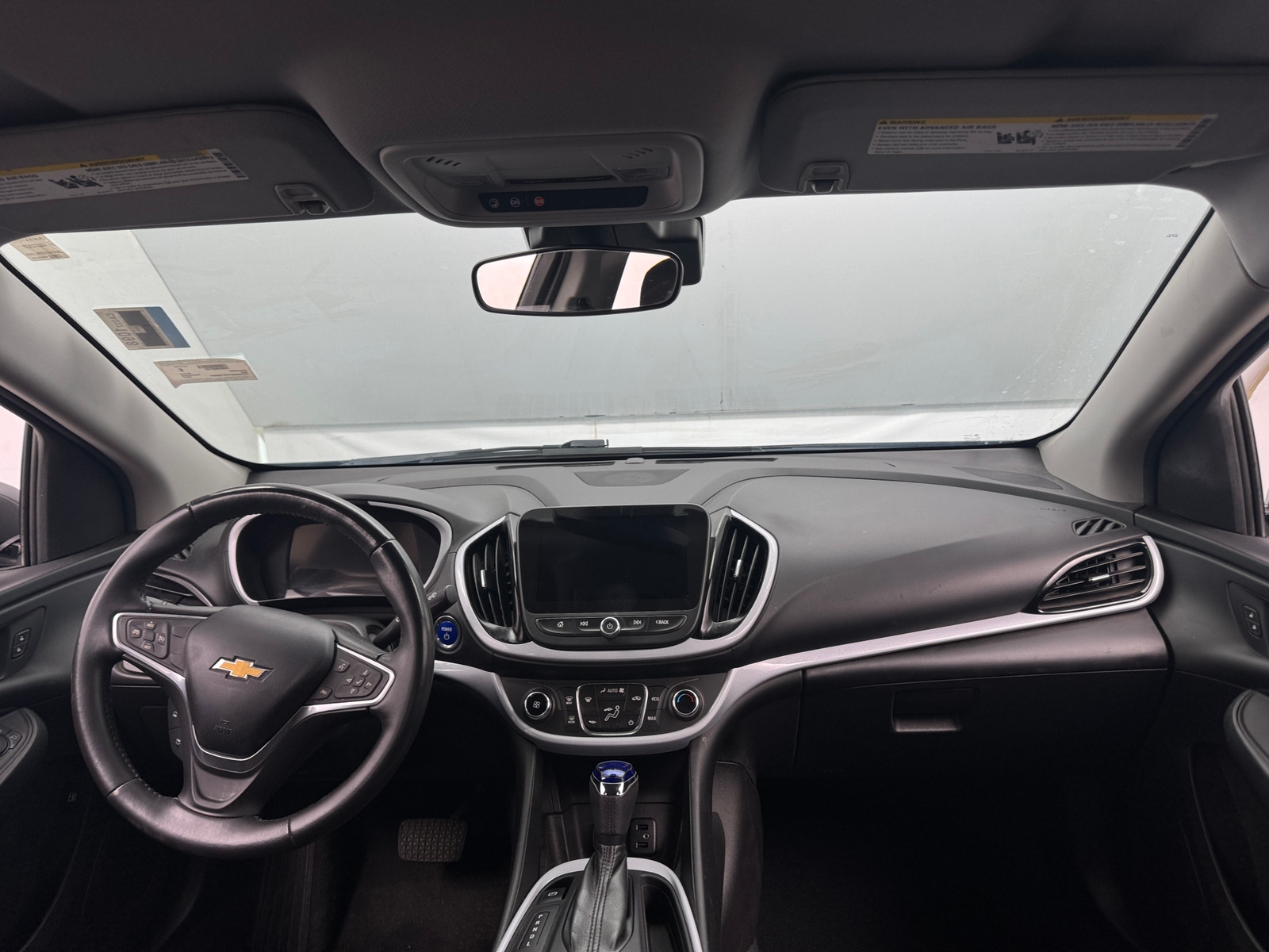 Thumbnail: 2017 Chevrolet Volt - 3