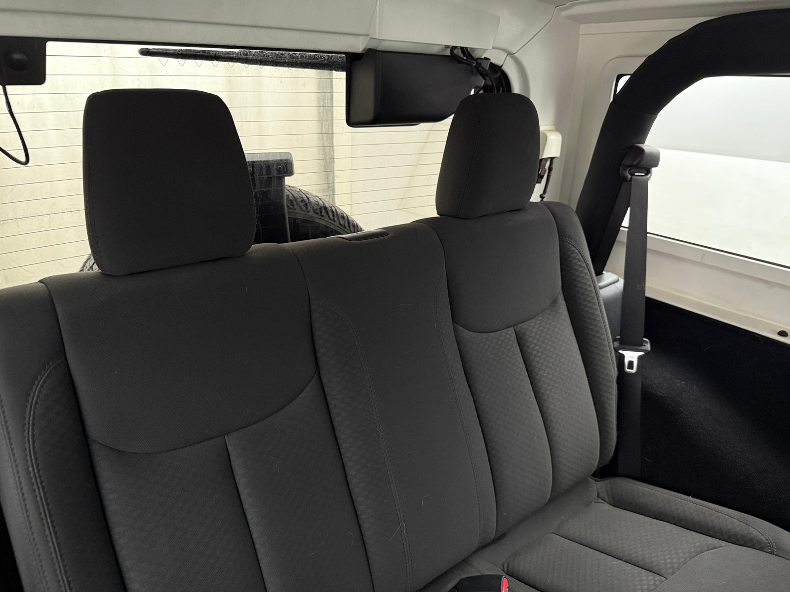 Thumbnail: 2016 Jeep Wrangler - 6