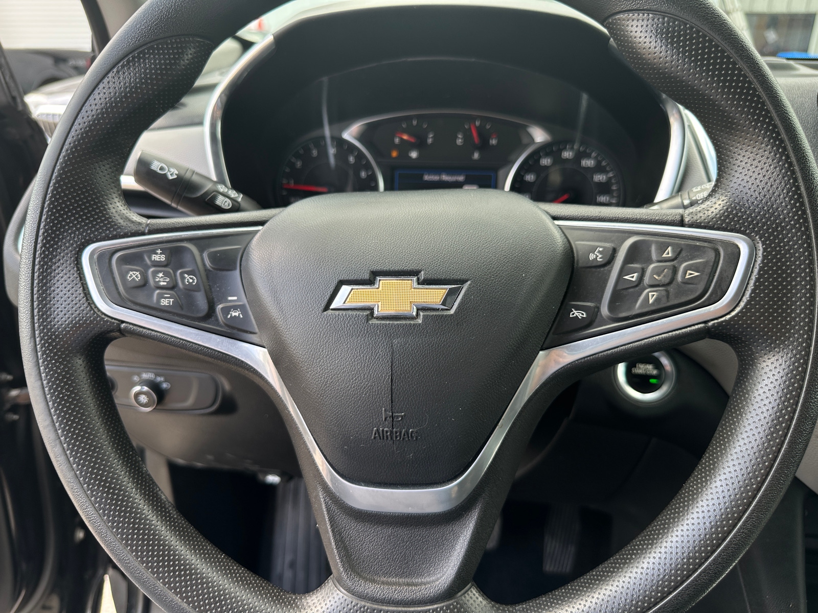 Thumbnail: 2023 Chevrolet Equinox - 5