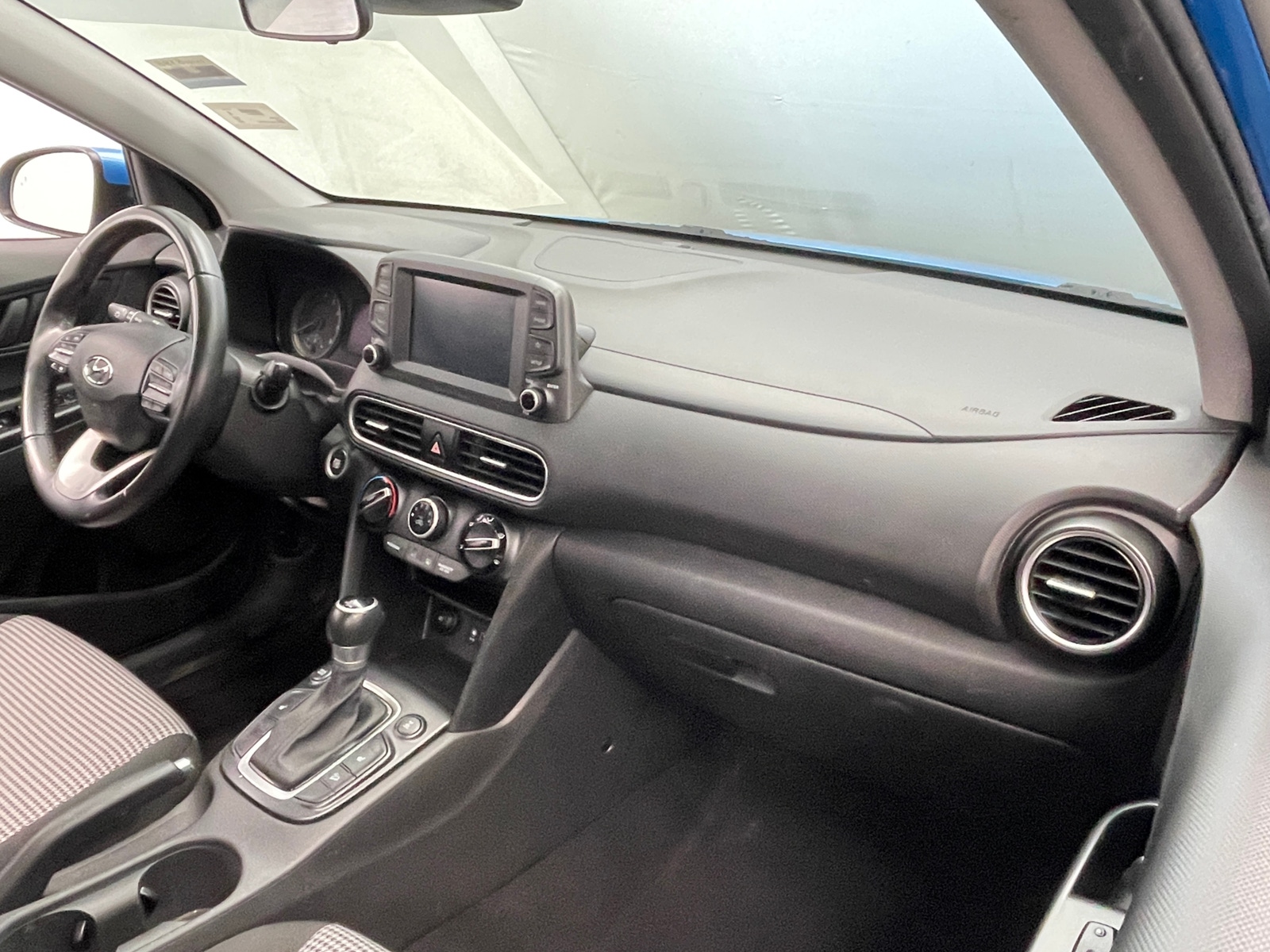 Thumbnail: 2020 Hyundai Kona - 3