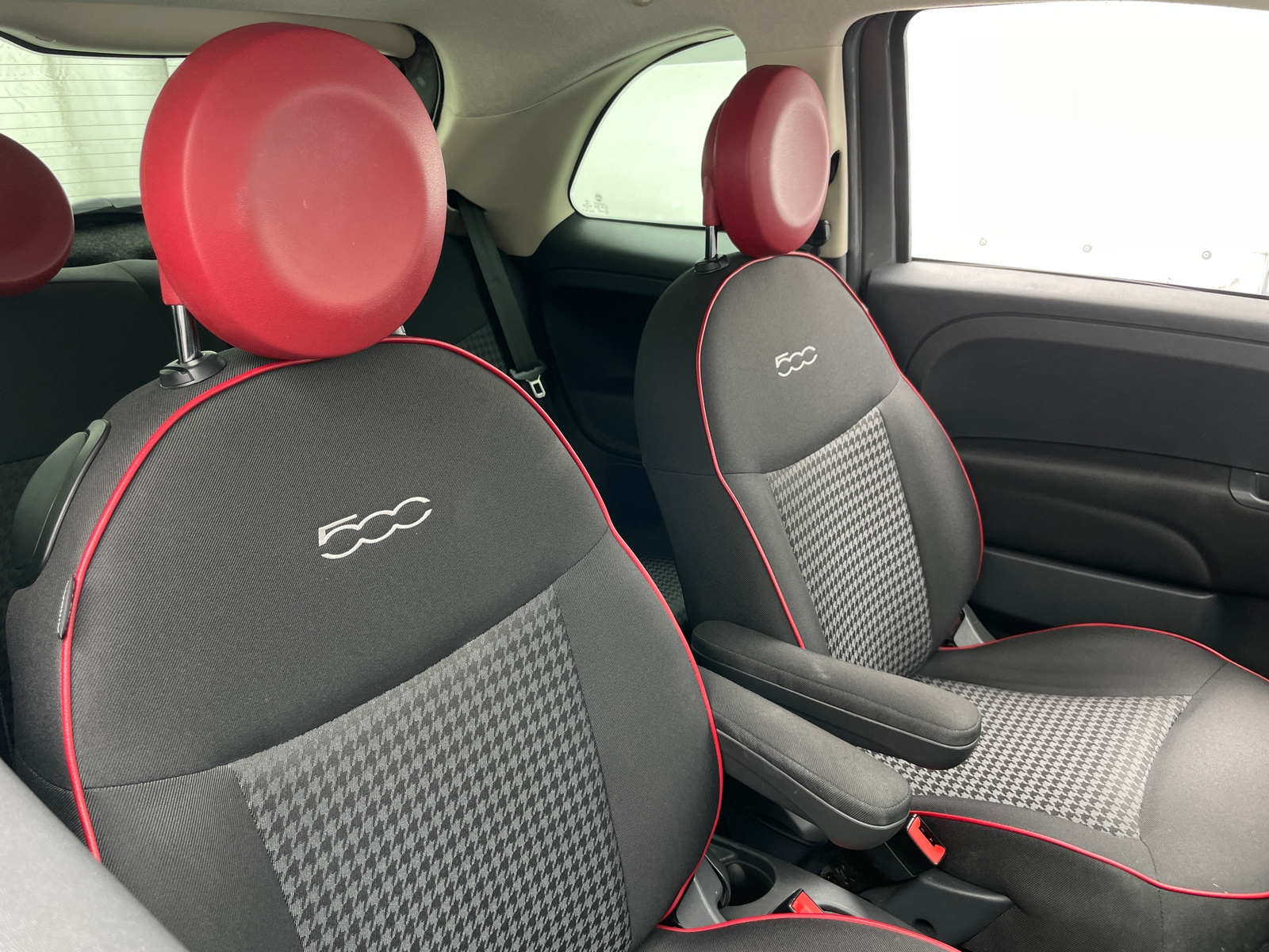 Thumbnail: 2019 Fiat 500 - 2