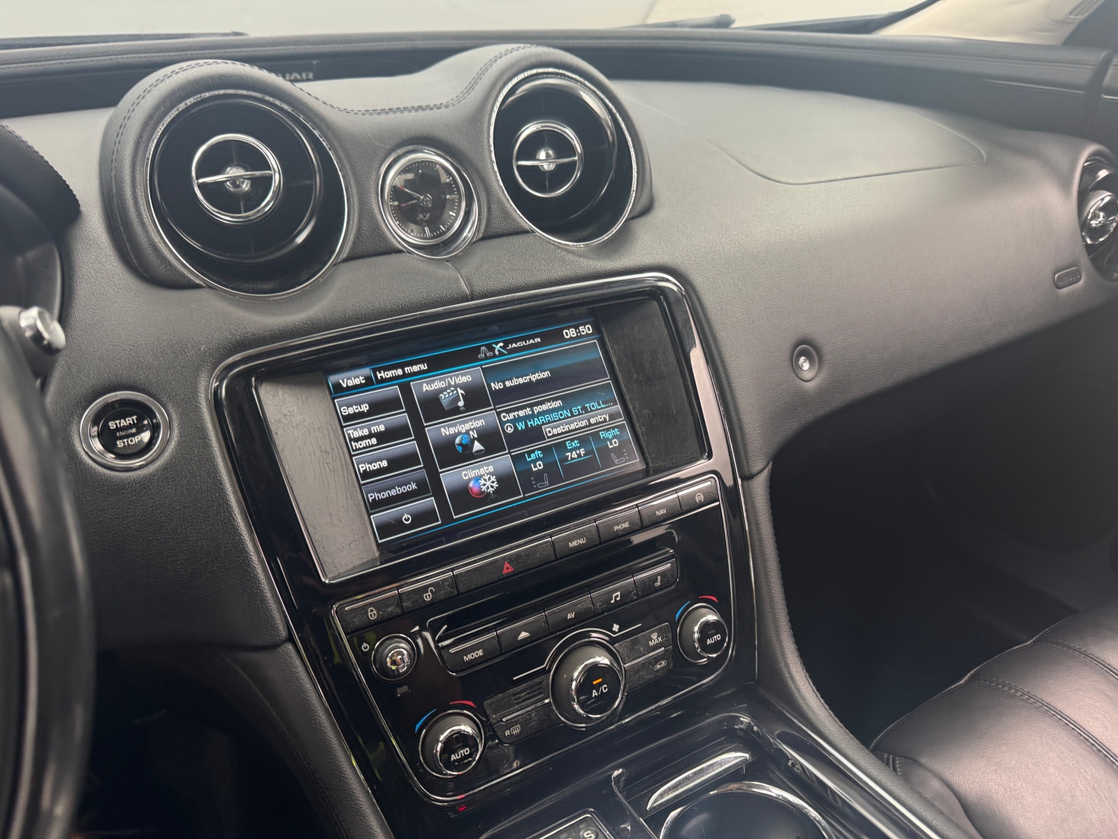 Thumbnail: 2014 Jaguar XJ - 3