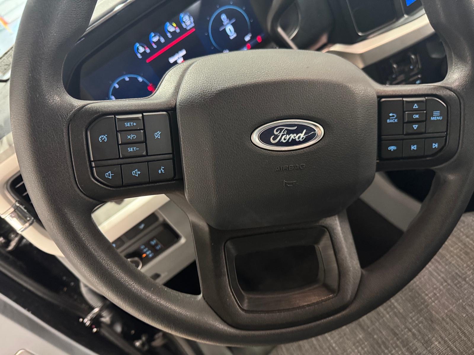 Thumbnail: 2023 Ford Econoline - 5