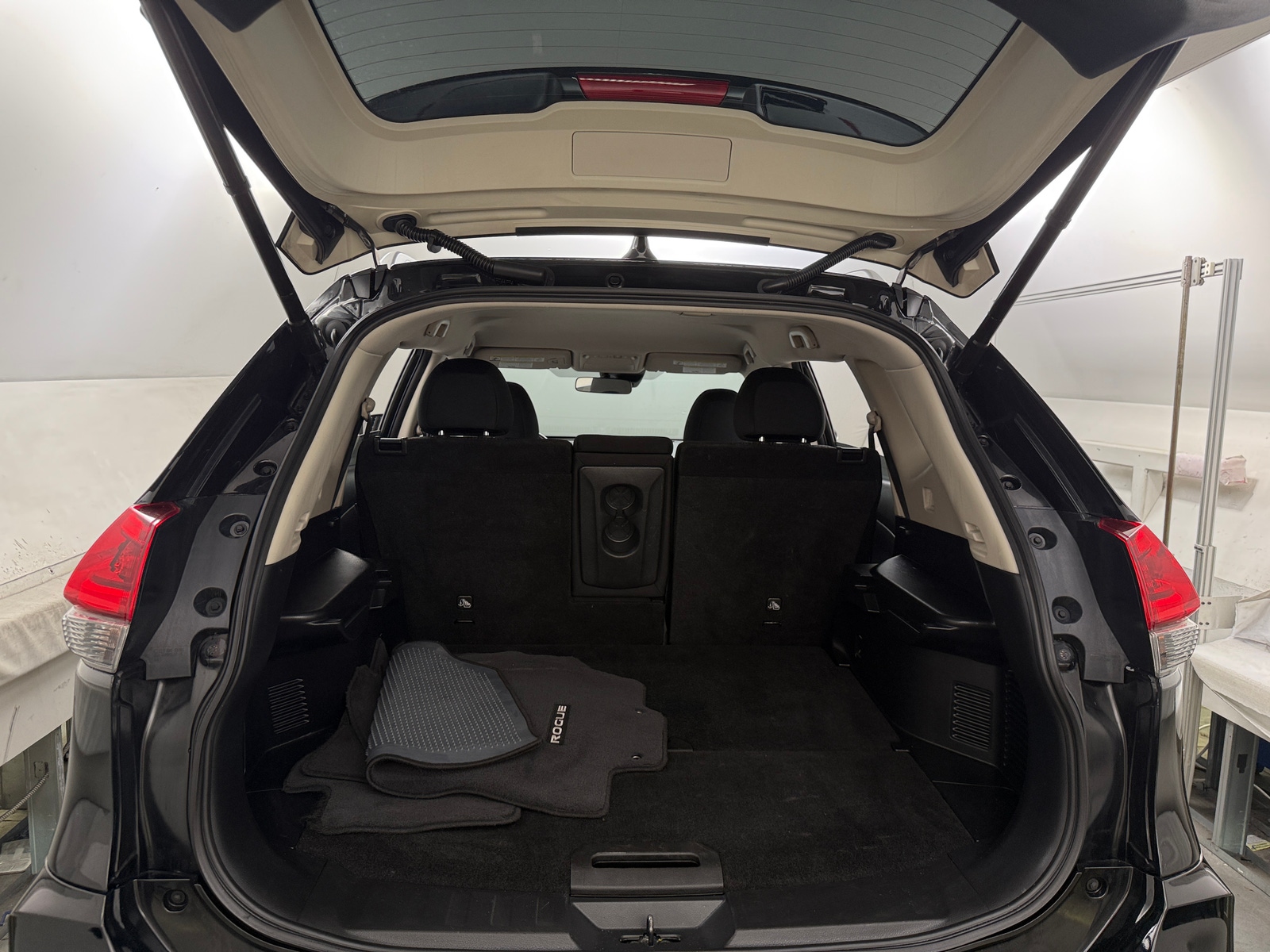 Thumbnail: 2019 Nissan Rogue - 7